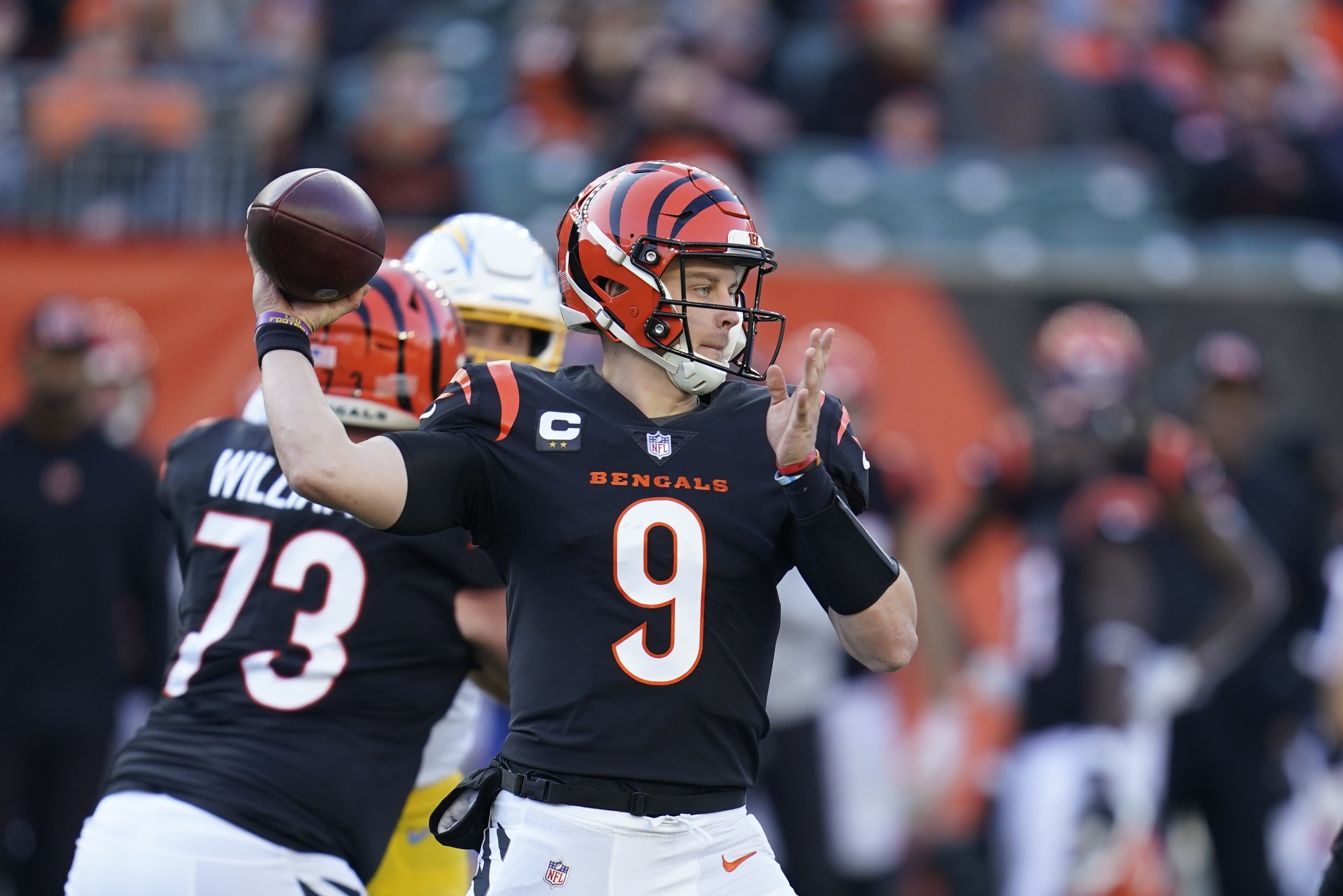 Joe Burrow injury: Bengals quarterback has possible throat contusion