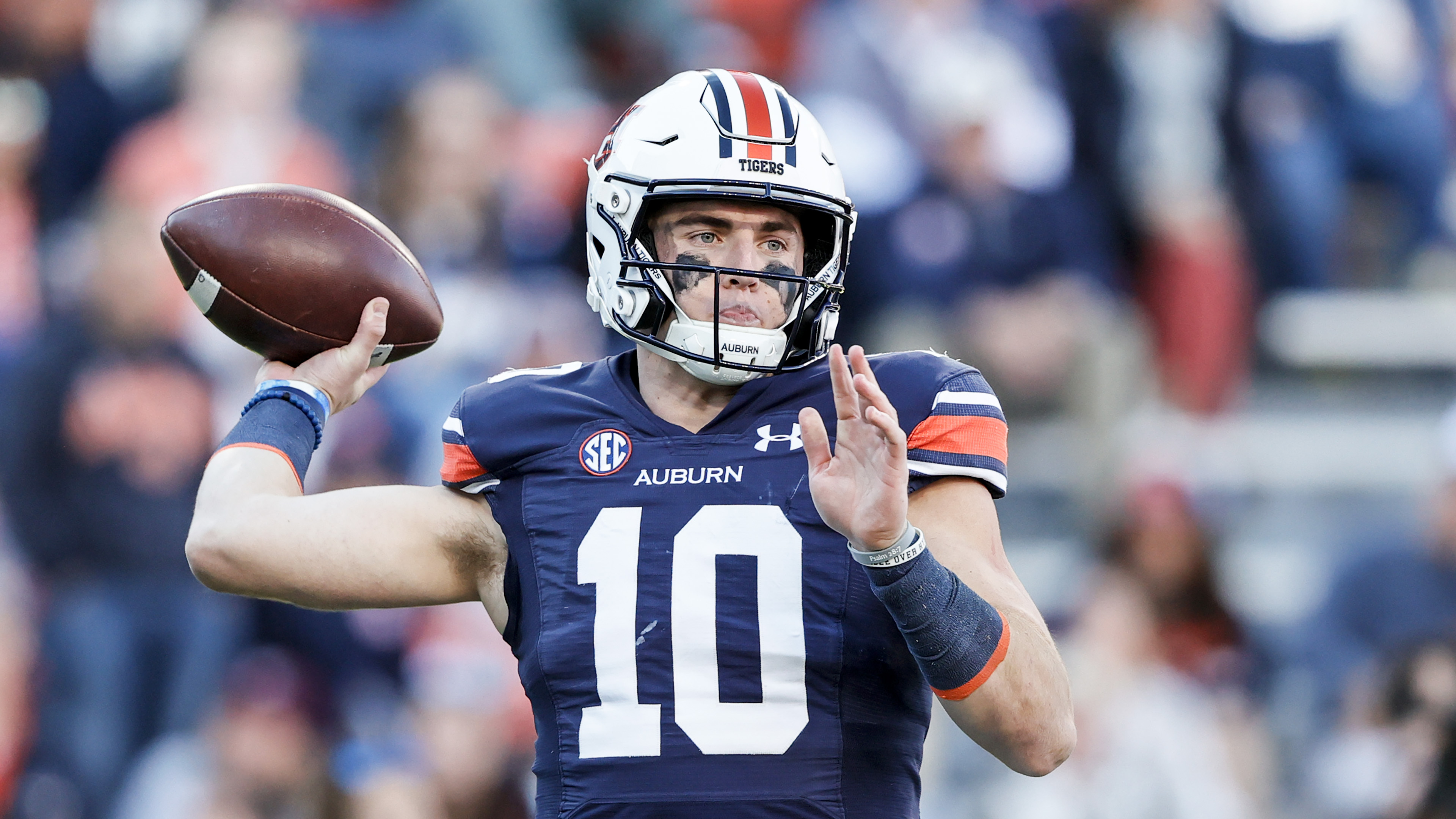 Auburn QB Bo Nix Announces He Will Enter Transfer Portal as Graduate Transfer