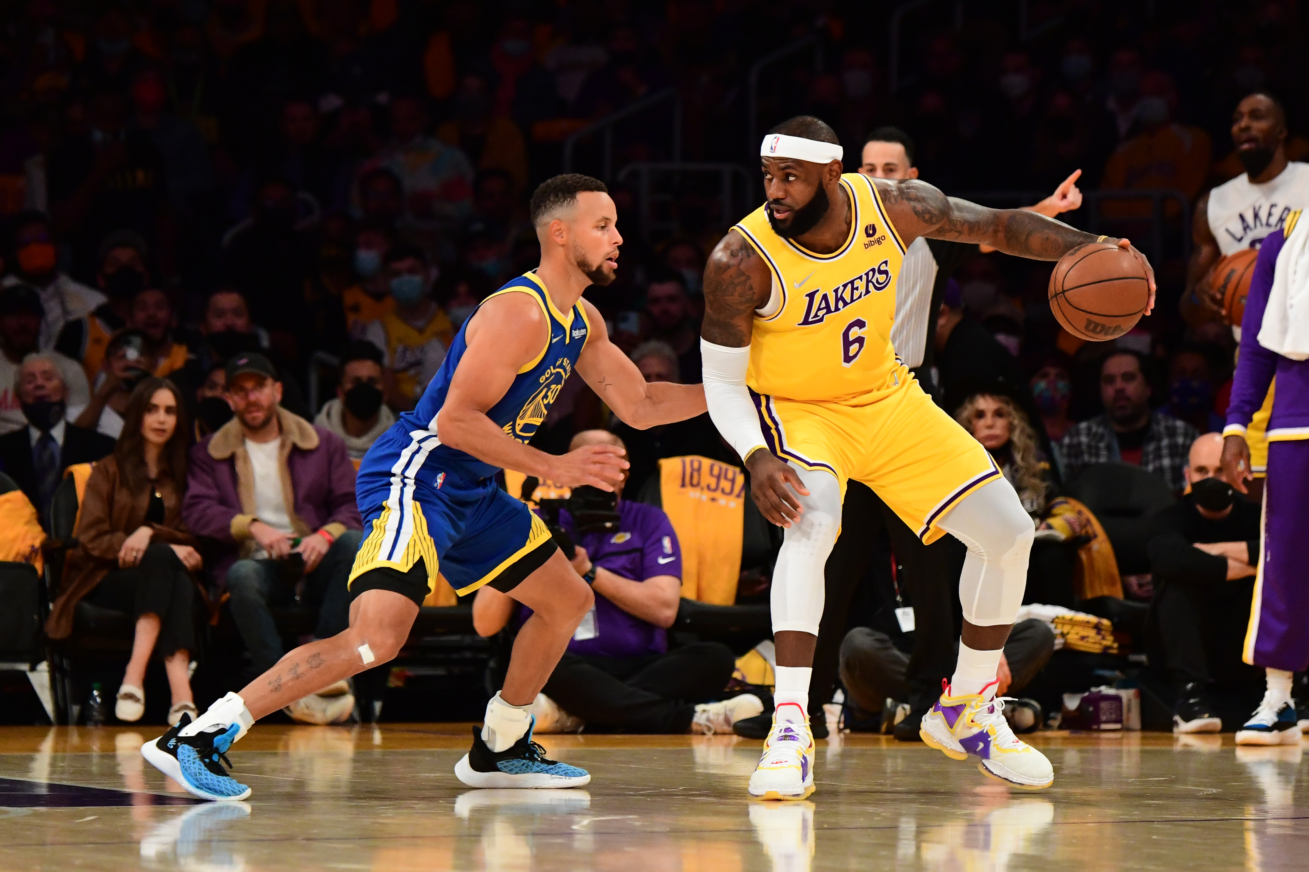 Трансляции нба. Golden State Warriors vs Lakers картинка для ютуба. Golden State Warriors vs Denver Nuggets 10 03 2022 смотреть.