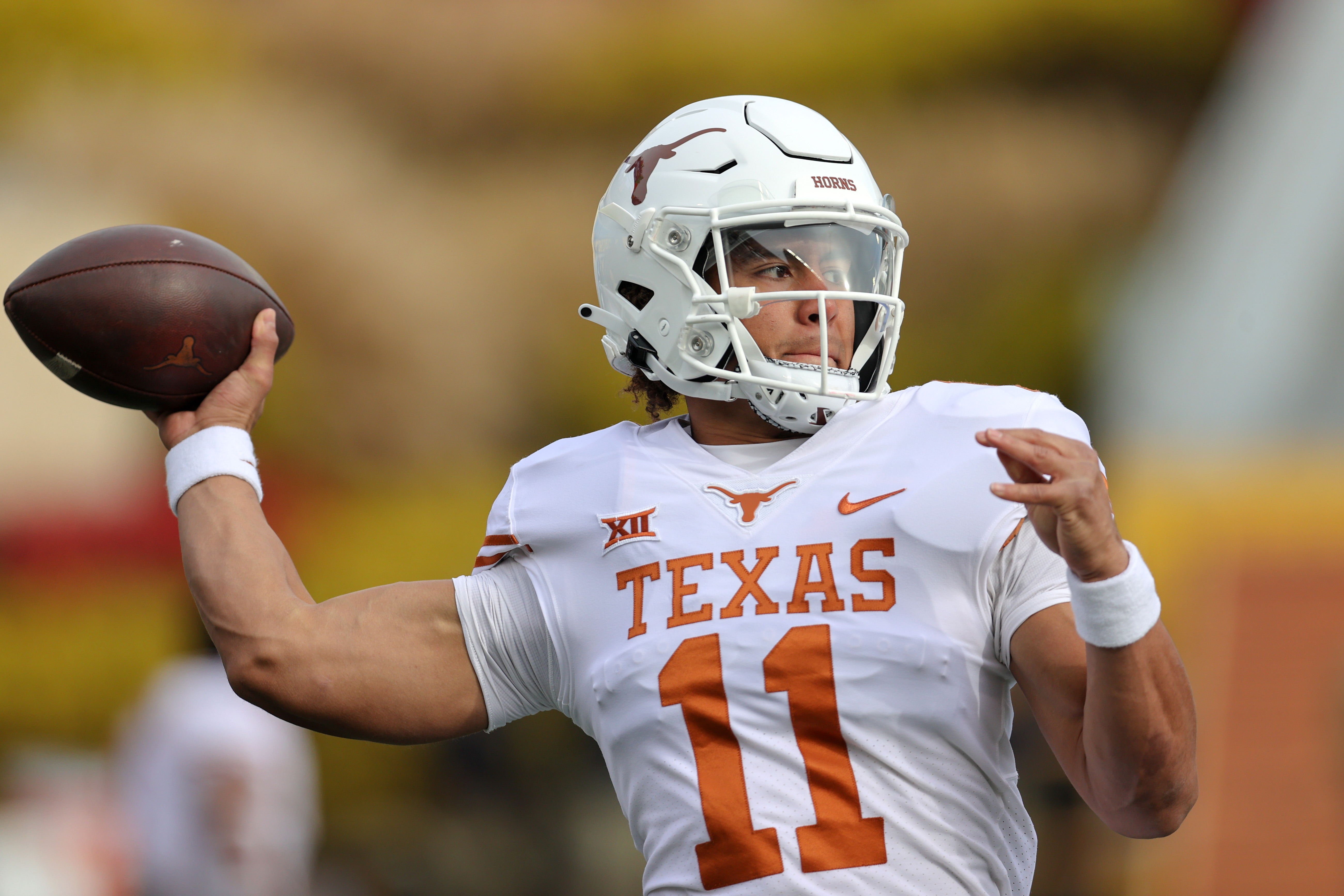 Texas QB Casey Thompson Enters Transfer Portal After Quinn Ewers Joins Longhorns