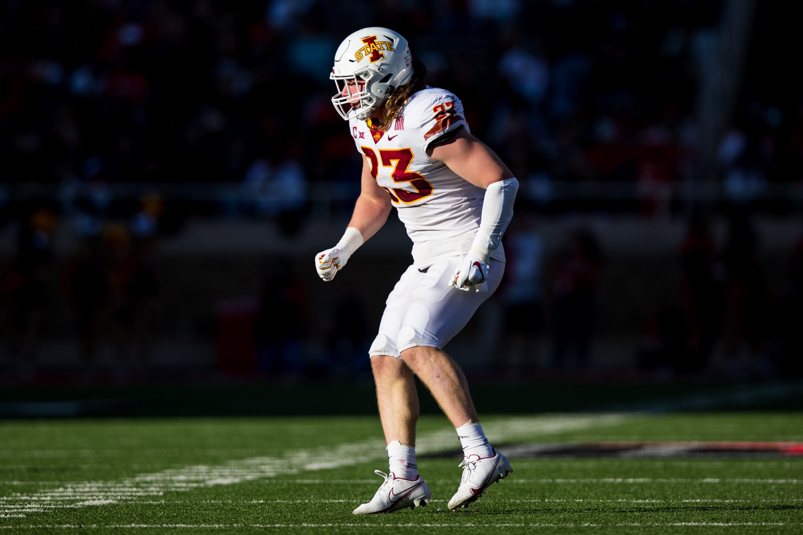 LUBBOCK, TEXAS - NOVEMBER 13: Linebacker Mike Rose #23 of the Iowa State Cyclones defends during the first half of the college football game against the Texas Tech Red Raiders at Jones AT&T Stadium on November 13, 2021 in Lubbock, Texas. (Photo by John E. Moore III/Getty Images)