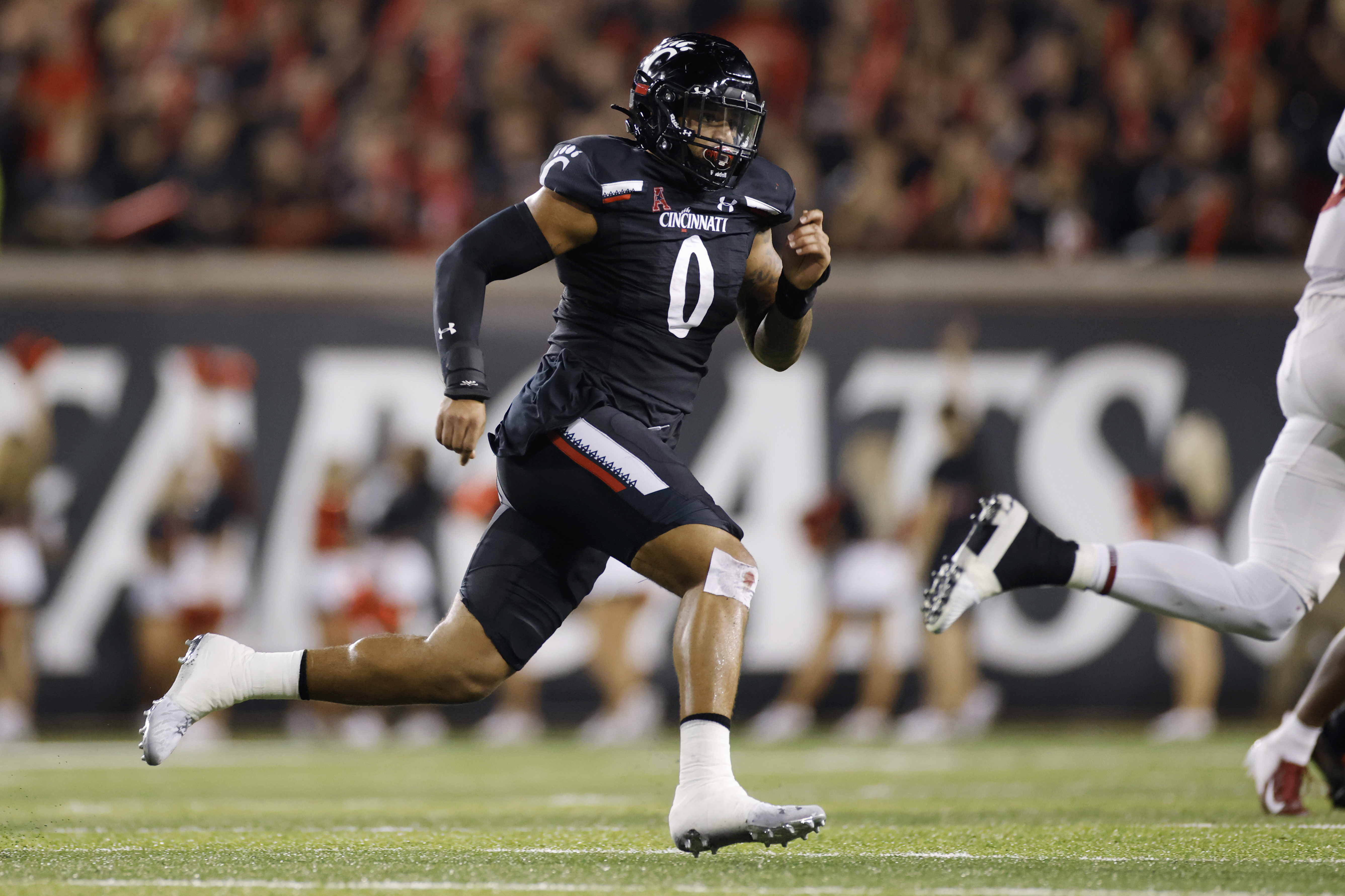 Darrian Beavers NFL Draft 2022: Scouting Report for Cincinnati LB, News,  Scores, Highlights, Stats, and Rumors