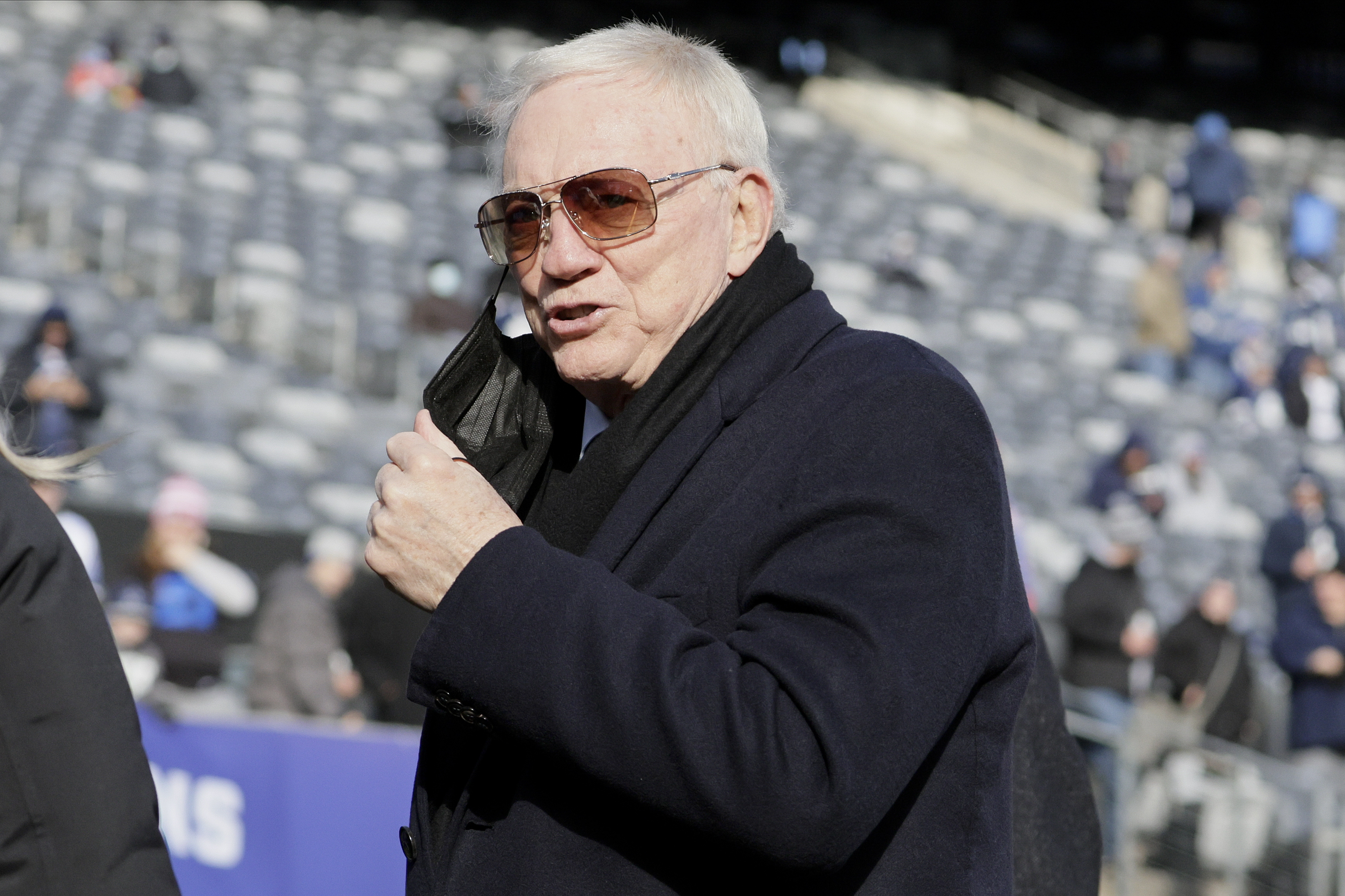 Jerry Jones Says Cowboys Willing to Give Up a Home Game to Play in Mexico
