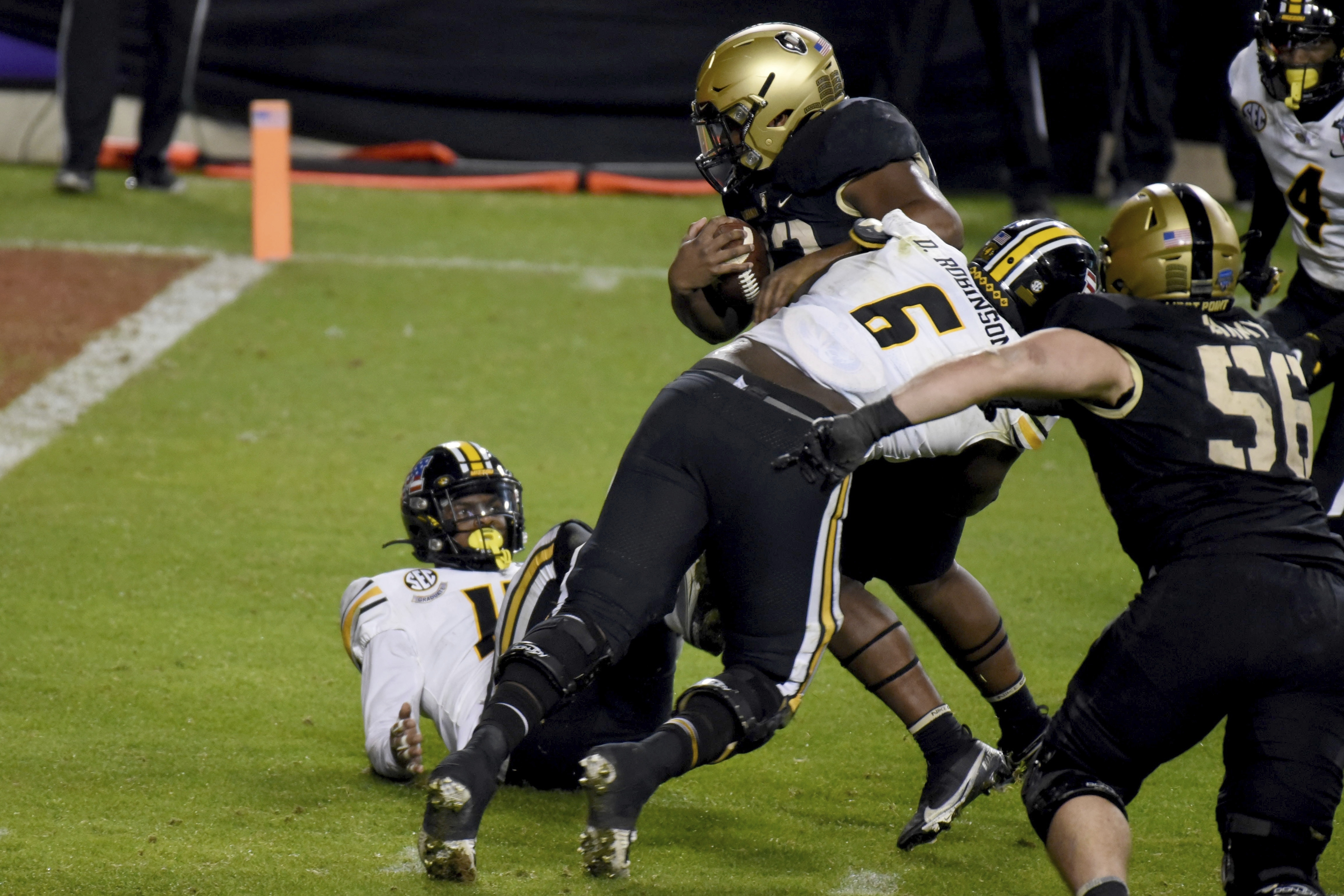 Army's Last-Second Field Goal Gives It 2021 Armed Forces Bowl Win vs. Missouri