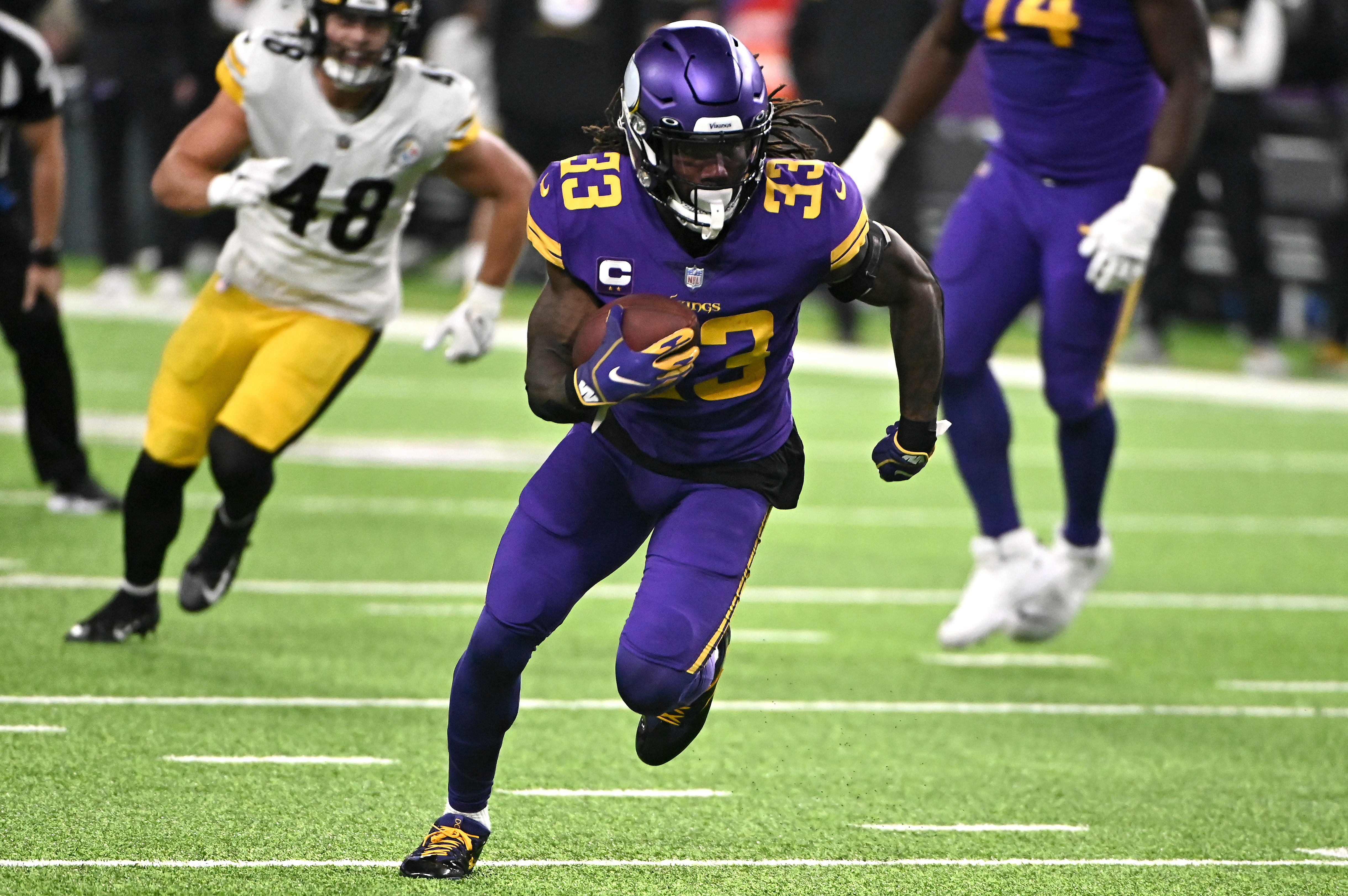 Vikings' Dalvin Cook exits win against Lions with shoulder injury