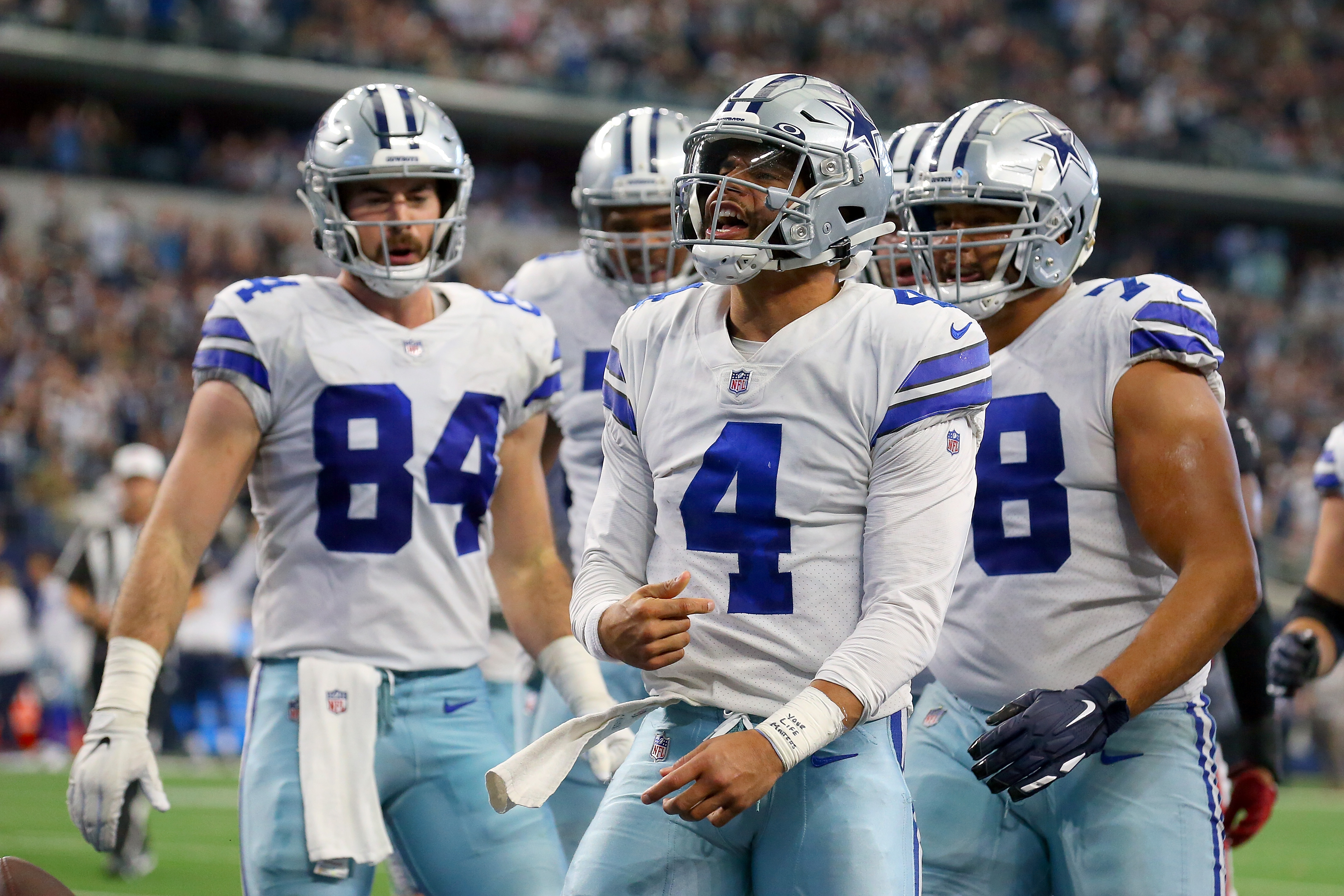 Cowboys Clinch 1st Playoff Spot Since 2018 with 49ers' Loss to Titans thumbnail