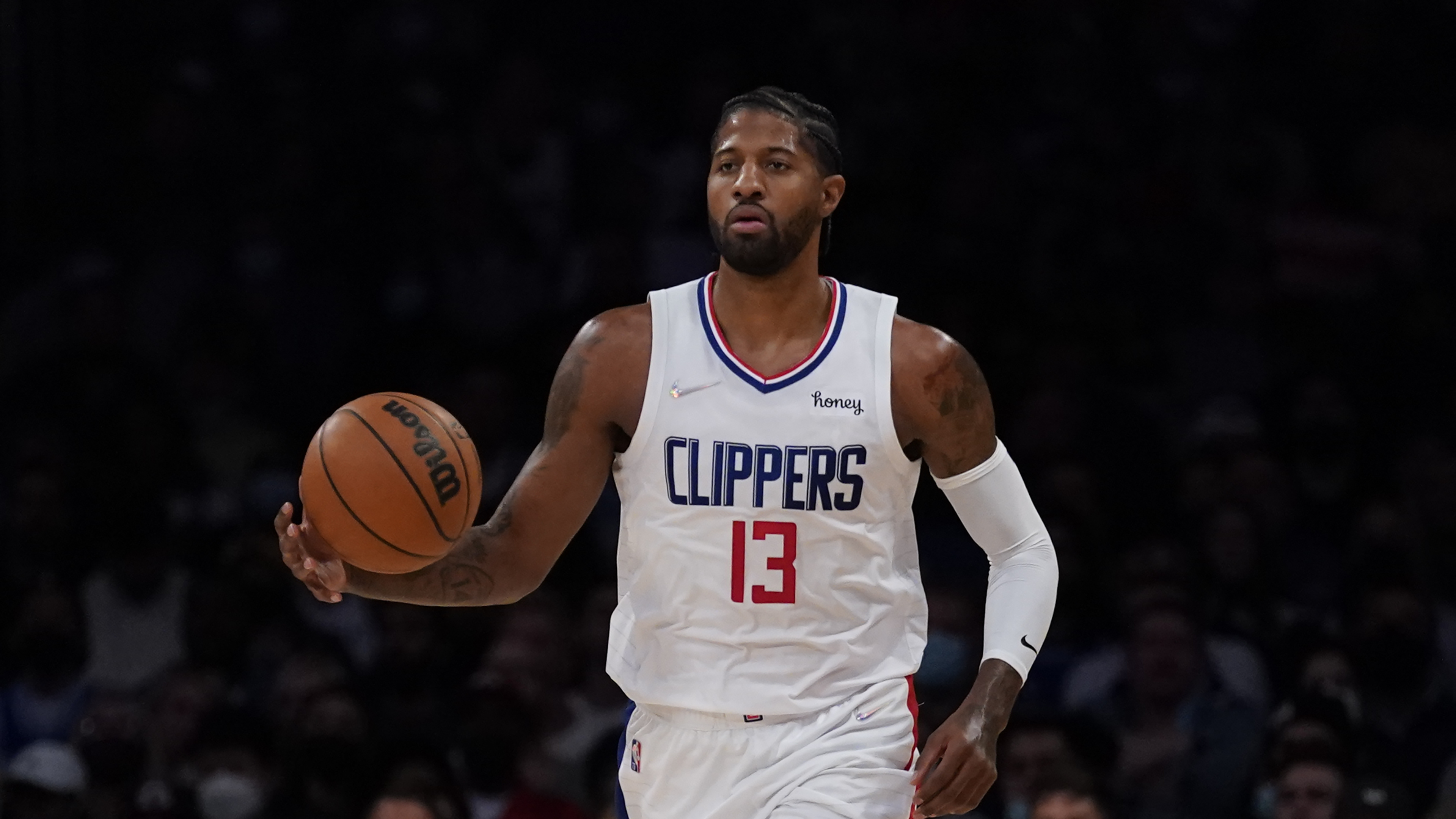 Clippers' Paul George Has Torn UCL in Elbow; Injury to Be Reevaluated in 3-4 Weeks