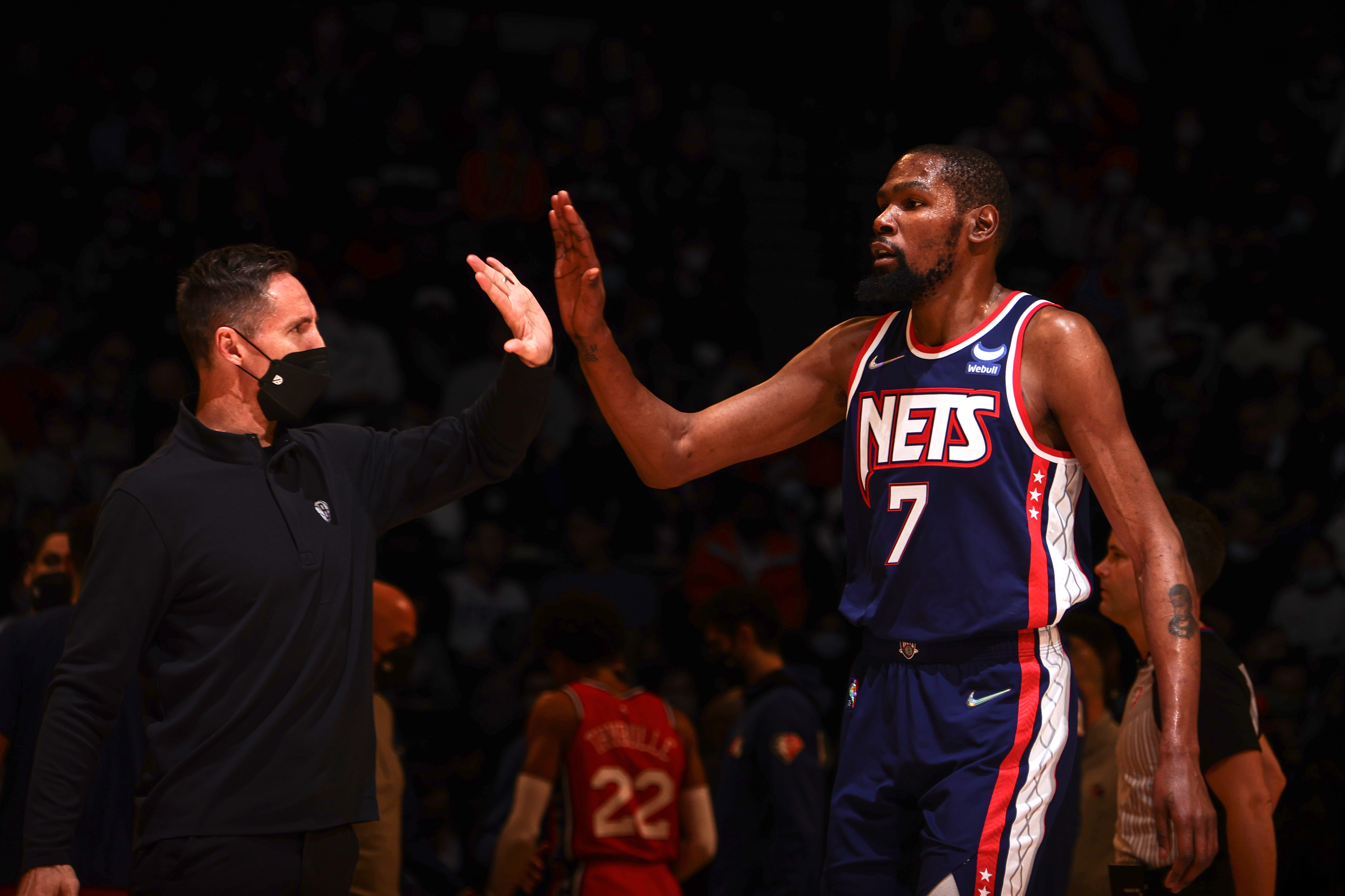 Joel Embiid and Tyrese Maxiey Lead 76ers Past Nets Despite Large Nights From Durant, Harden thumbnail