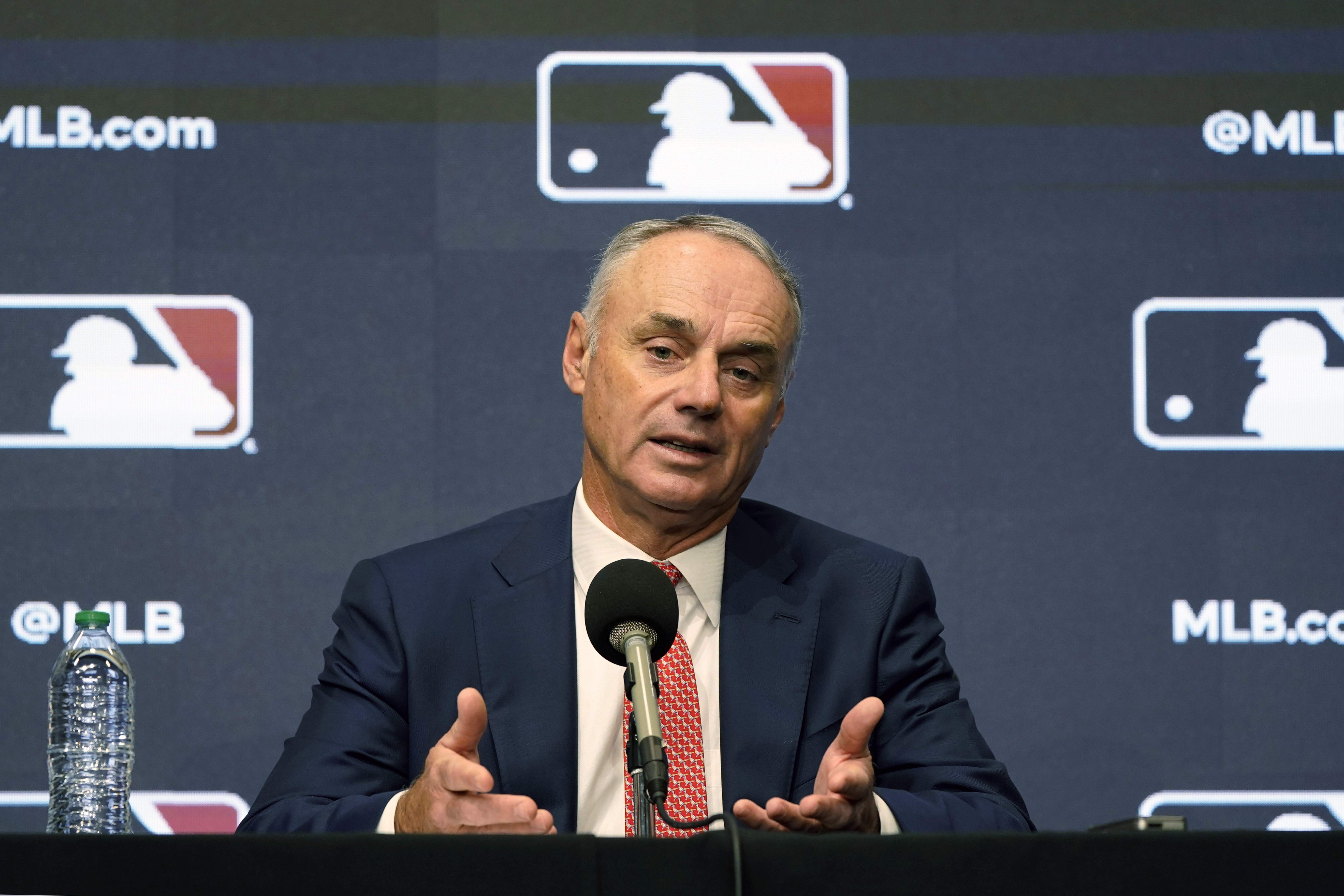 MLB Rumors: Owners, Players Have No CBA Talks Scheduled amid Lockout