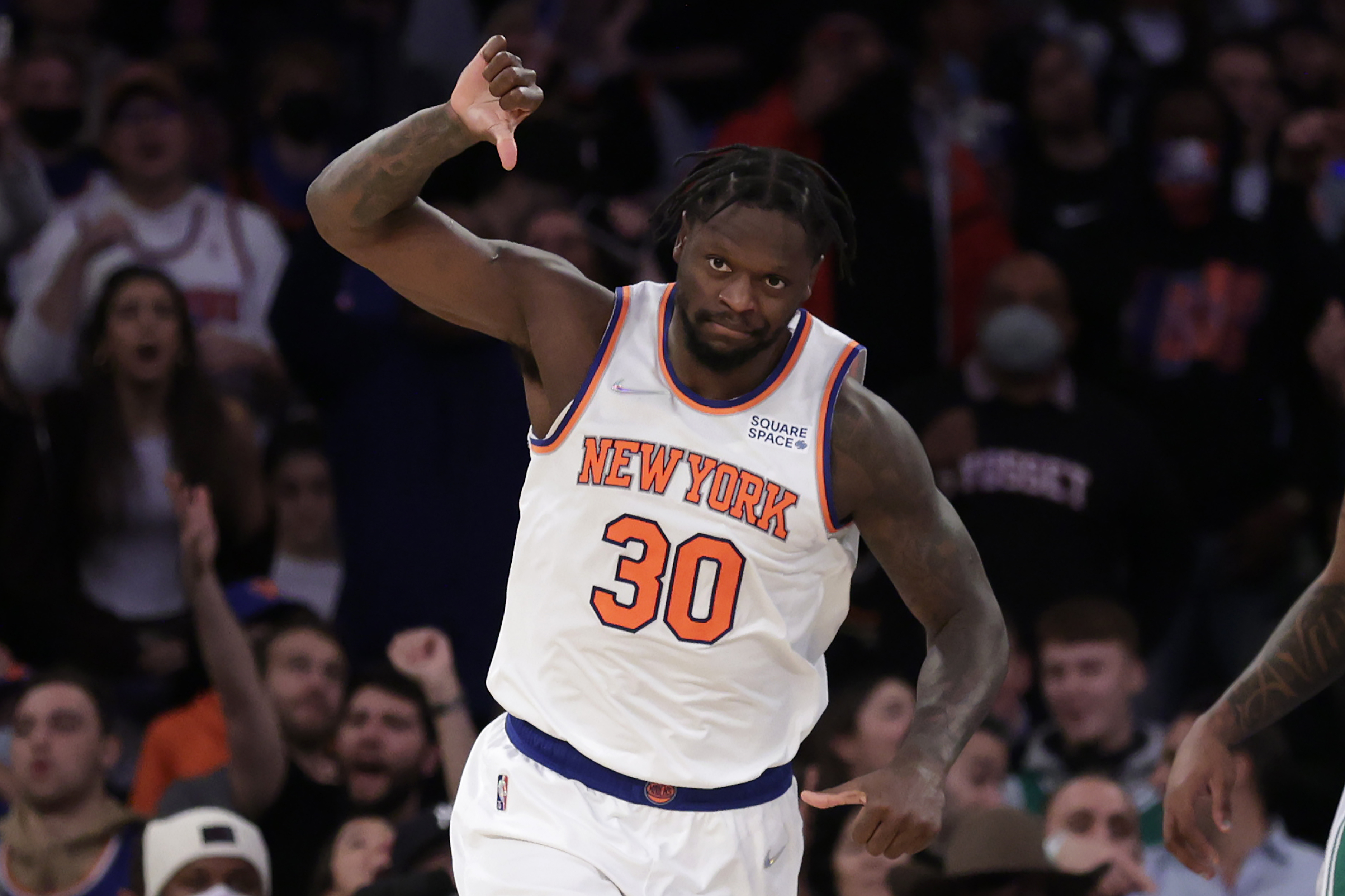 Julius Randle Apologizes to Knicks Fans for Thumbs Down, 'Shut the F--k Up' Comment