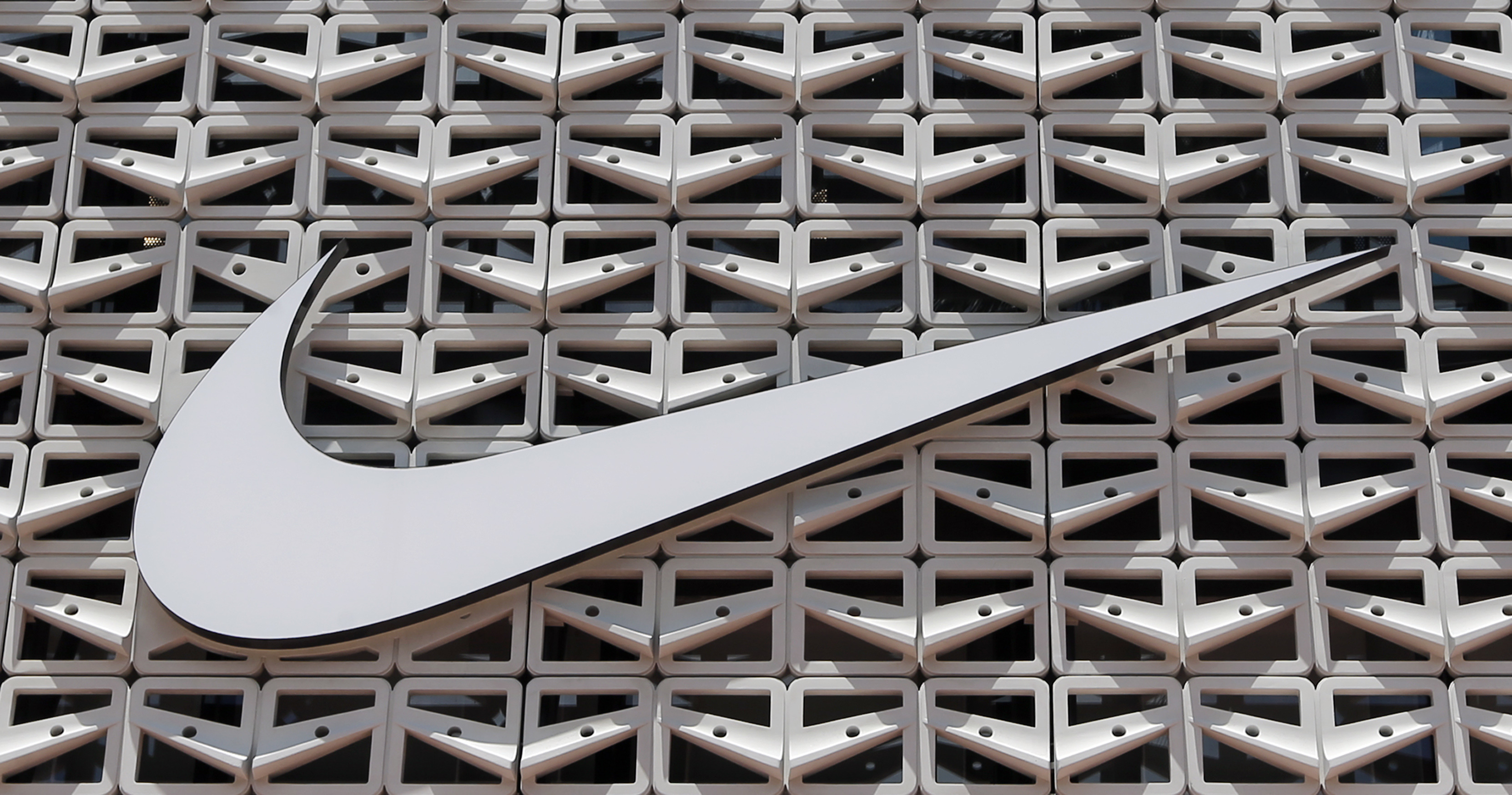 Report: Nike to Fire Employees Who Can't Prove Vaccination Against COVID-19
