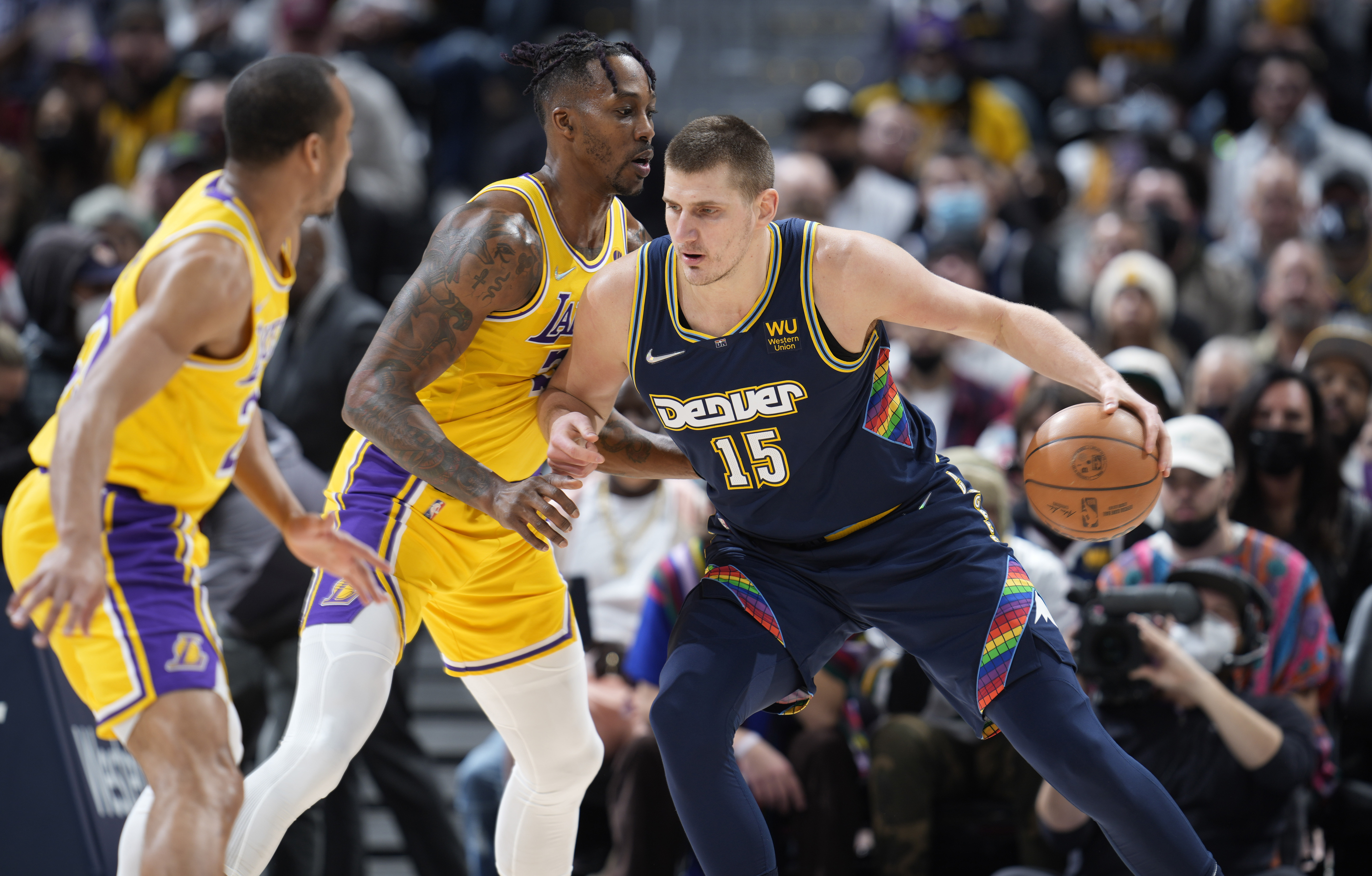 Nuggets Rout LeBron James, Lakers Behind Nikola Jokic Triple-Double thumbnail