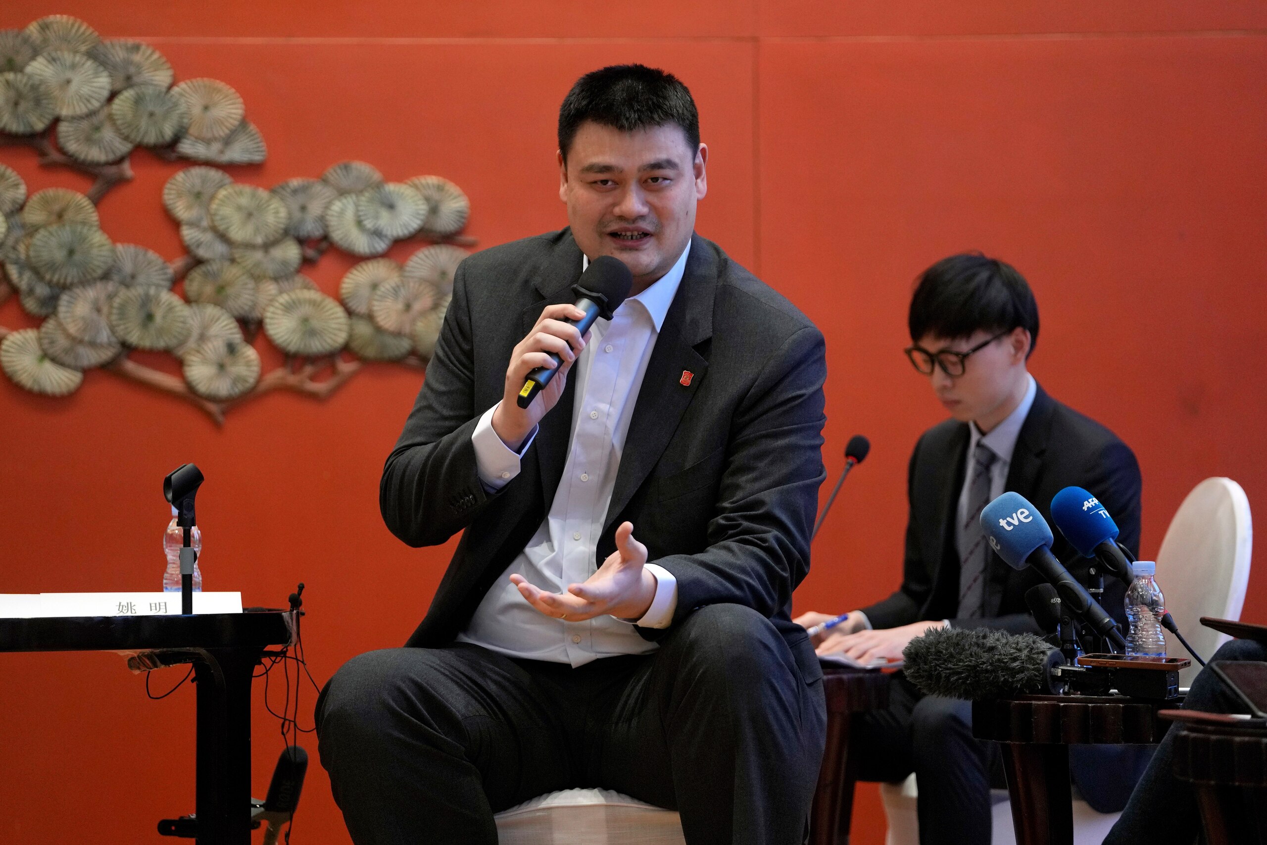 Yao Ming, head of the Chinese Basketball Association and Ice Snow Sports Promotion Ambassador speaks during a Linjia 7 Salon afternoon tea with journalists at Beijing International Club in Beijing, Monday, Jan. 17, 2022. Former NBA great Yao Ming said Monday he and others had a pleasant talk when they met last month with Chinese tennis player Peng Shuai, whose disappearance after making a sexual assault allegation against a former government official raised international concern. (AP Photo/Andy Wong) Yao Ming, head of the Chinese Basketball Association and Ice Snow Sports Promotion Ambassador speaks during a Linjia 7 Salon afternoon tea with journalists at Beijing International Club in Beijing, Monday, Jan. 17, 2022. Former NBA great Yao Ming said Monday he and others had a pleasant talk when they met last month with Chinese tennis player Peng Shuai, whose disappearance after making a sexual assault allegation against a former government official raised international concern. (AP Photo/Andy Wong)