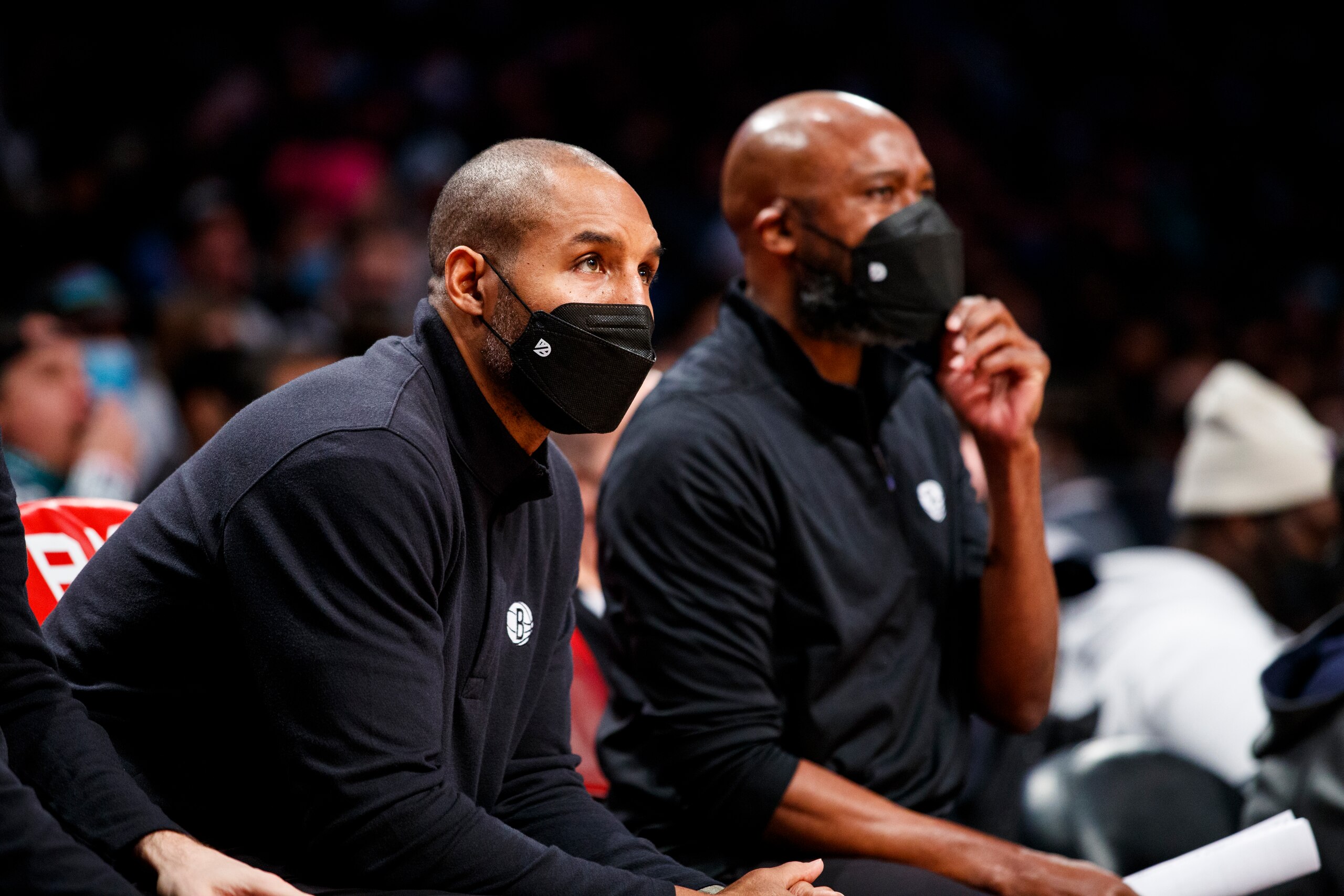 BROOKLYN, NY - JANUARY 9 : Assistant Coach David Vanterpool of the Brooklyn Nets looks on during a game against the San Antonio Spurs on January 9, 2022 at Barclays Center in Brooklyn, New York. NOTE TO USER: User expressly acknowledges and agrees that, by downloading and or using this Photograph, user is consenting to the terms and conditions of the Getty Images License Agreement. Mandatory Copyright Notice: Copyright 2022 NBAE (Photo by David L. Nemec/NBAE via Getty Images)