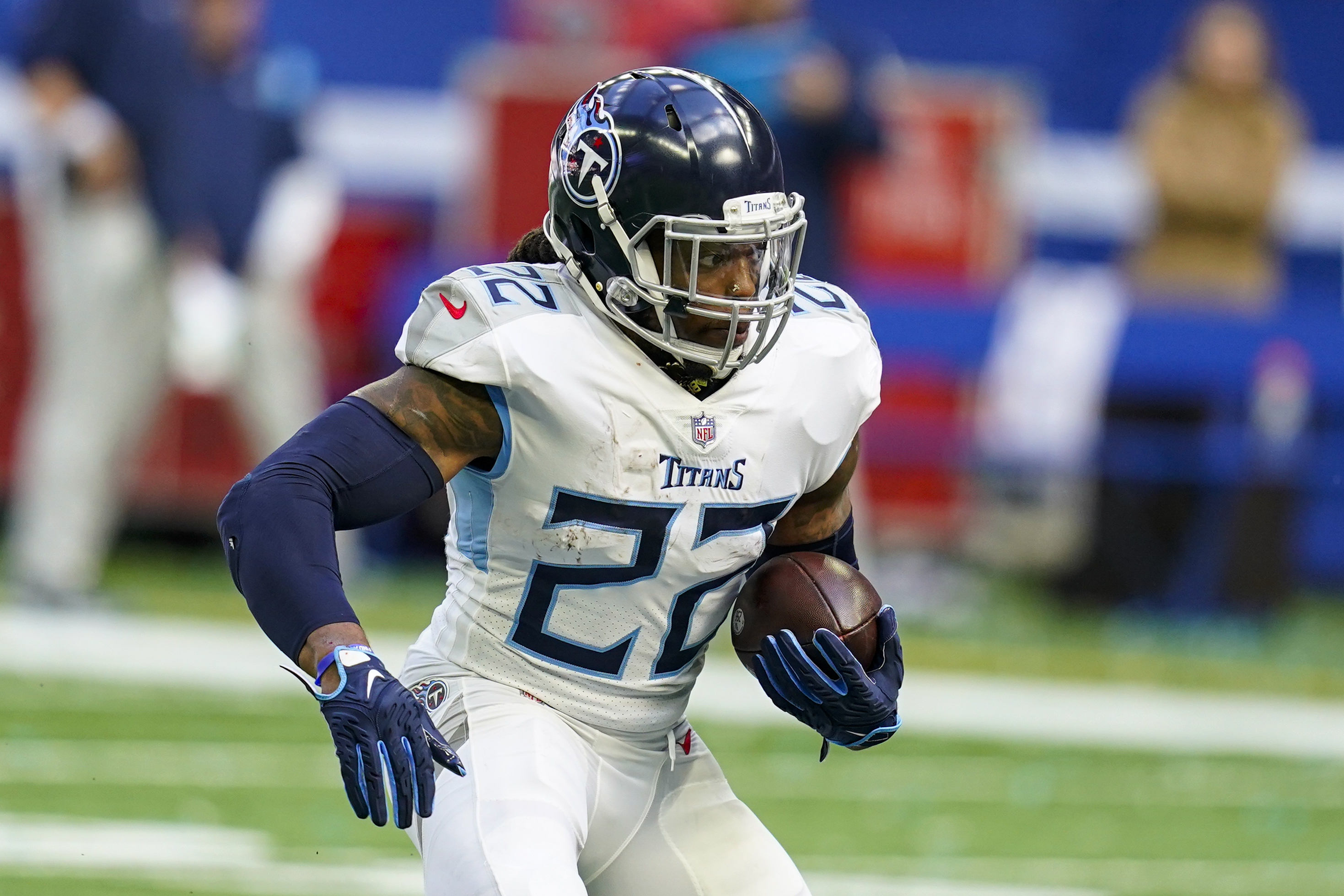 Titans rule RB Derrick Henry doubtful with hip injury