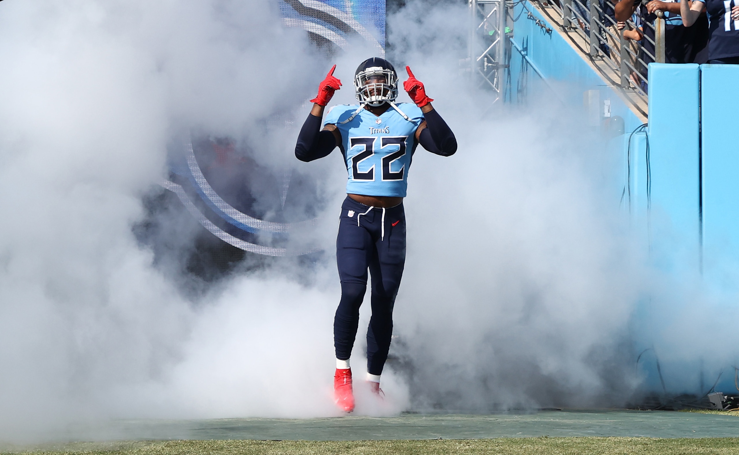 NASHVILLE, TENNESSEE - OCTOBER 24: Derrick Henry #22 of the Tennessee Titans against the Kansas City Chiefs at Nissan Stadium on October 24, 2021 in Nashville, Tennessee. (Photo by Andy Lyons/Getty Images)