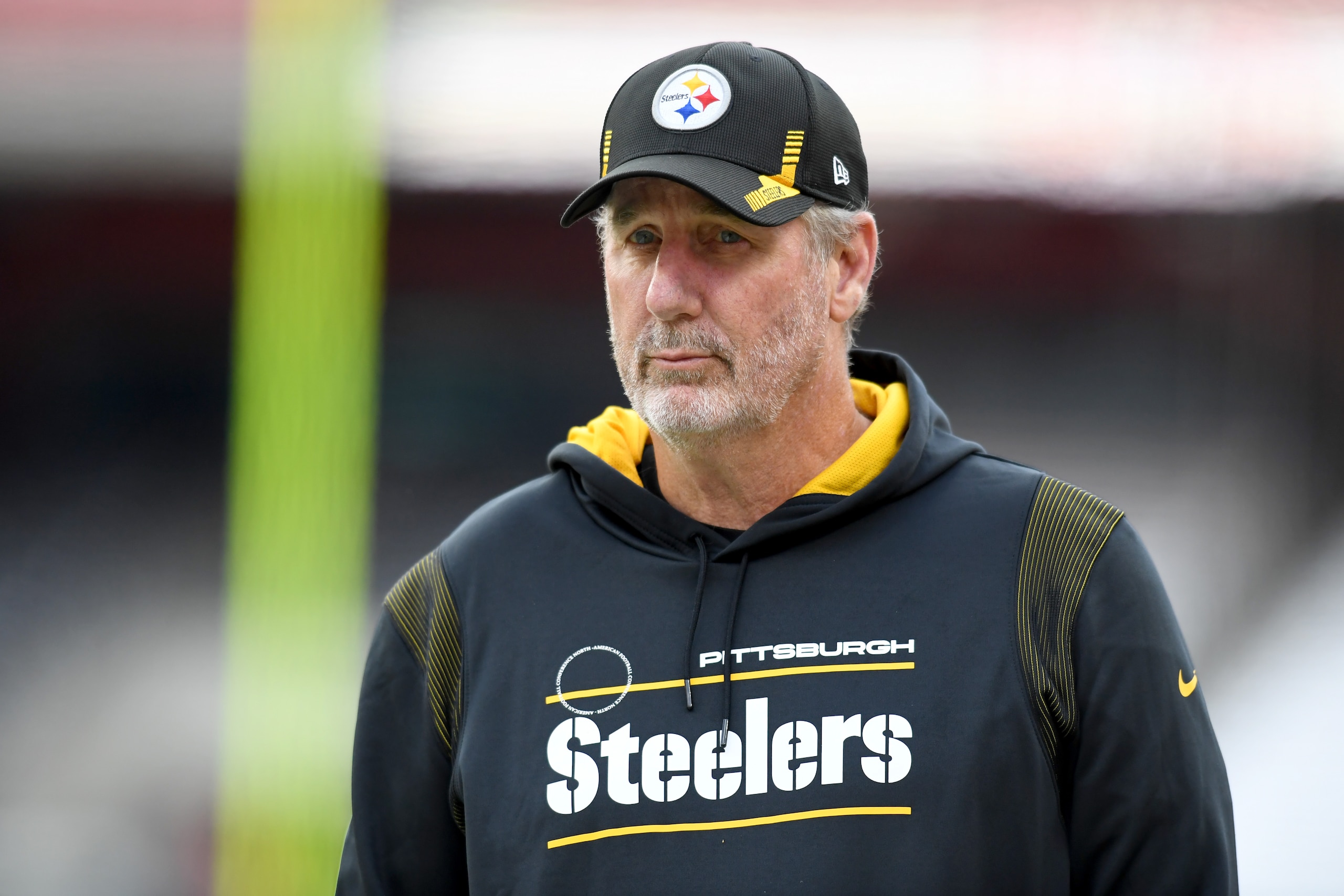 CLEVELAND, OHIO - OCTOBER 31: Pittsburgh Steelers defensive coordinator Keith Butler looks on before a game against the Cleveland Browns at FirstEnergy Stadium on October 31, 2021 in Cleveland, Ohio. (Photo by Nick Cammett/Getty Images) CLEVELAND, OHIO - OCTOBER 31: Pittsburgh Steelers defensive coordinator Keith Butler looks on before a game against the Cleveland Browns at FirstEnergy Stadium on October 31, 2021 in Cleveland, Ohio. (Photo by Nick Cammett/Getty Images)