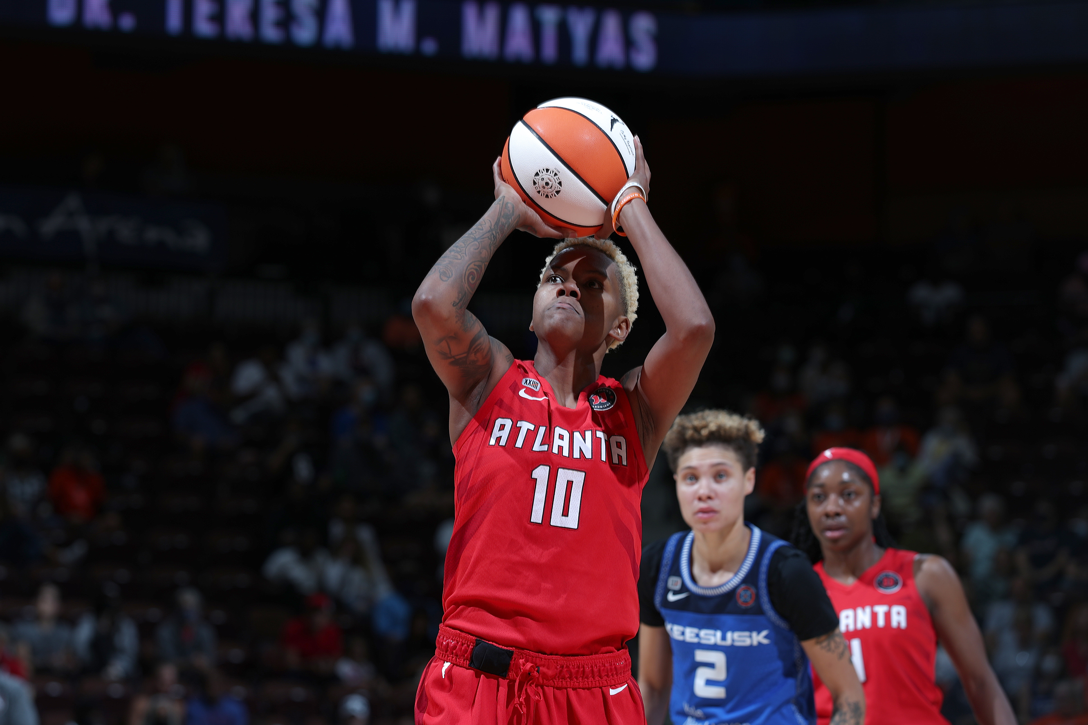 Report: Courtney Williams Expected to Sign Sun Contract After Exit from Dream