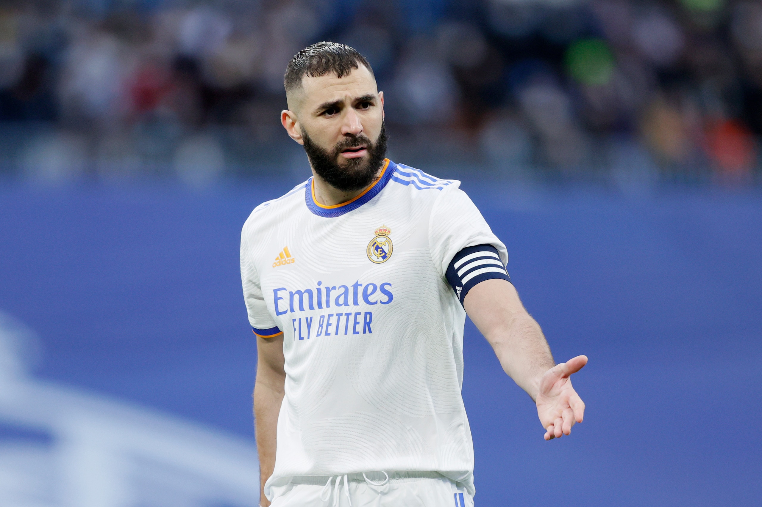 MADRID, SPAIN - JANUARY 23: Karim Benzema of Real Madrid  during the La Liga Santander  match between Real Madrid v  Elche at the Santiago Bernaubeu on January 23, 2022 in Madrid Spain (Photo by David S. Bustamante/Soccrates/Getty Images)