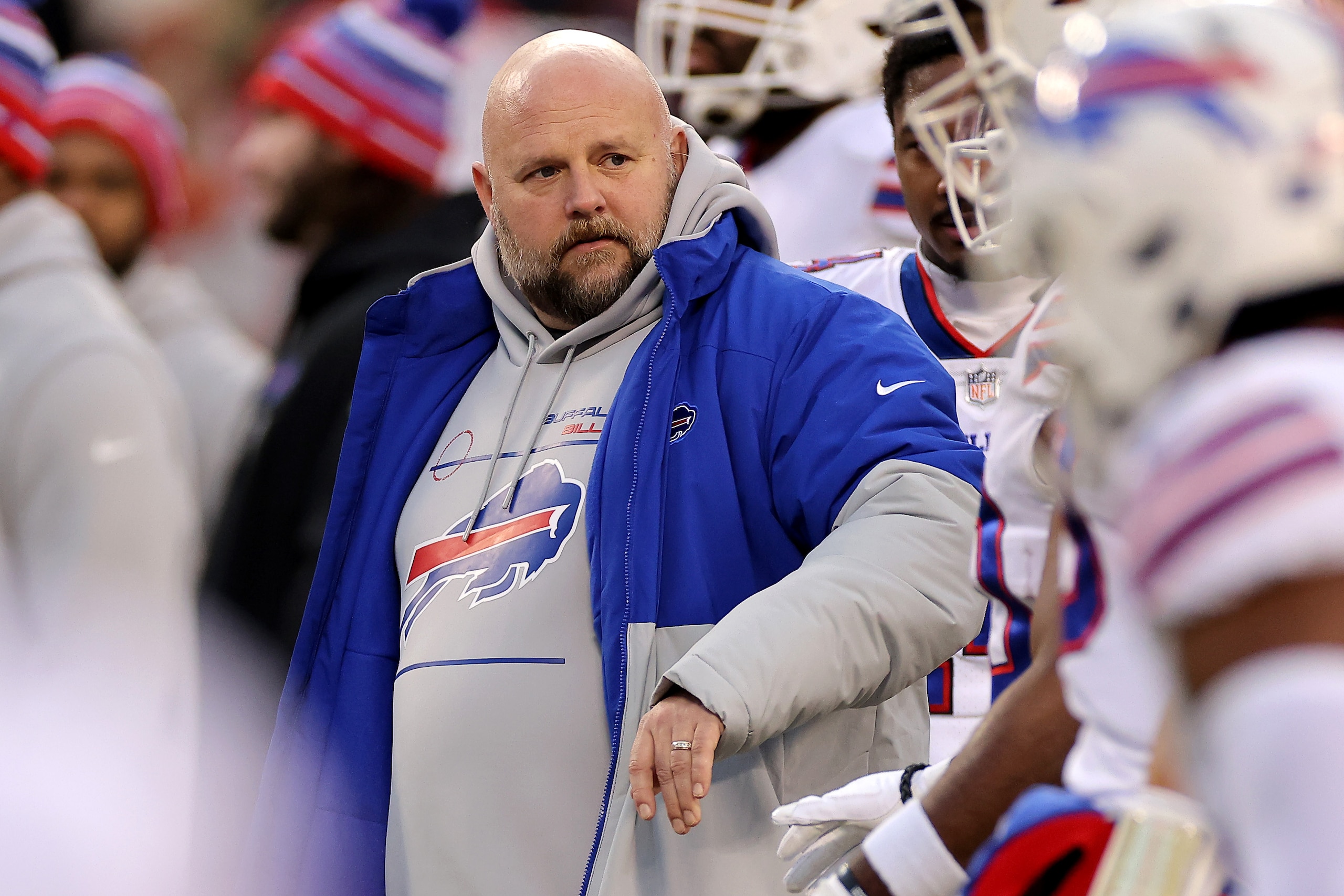 KANSAS CITY, MISSOURI - JANUARY 23: Offensive Coordinator Brian Daboll of the Buffalo Bills looks on prior to the AFC Divisional Playoff game against the Kansas City Chiefs at Arrowhead Stadium on January 23, 2022 in Kansas City, Missouri. (Photo by David Eulitt/Getty Images) KANSAS CITY, MISSOURI - JANUARY 23: Offensive Coordinator Brian Daboll of the Buffalo Bills looks on prior to the AFC Divisional Playoff game against the Kansas City Chiefs at Arrowhead Stadium on January 23, 2022 in Kansas City, Missouri. (Photo by David Eulitt/Getty Images)