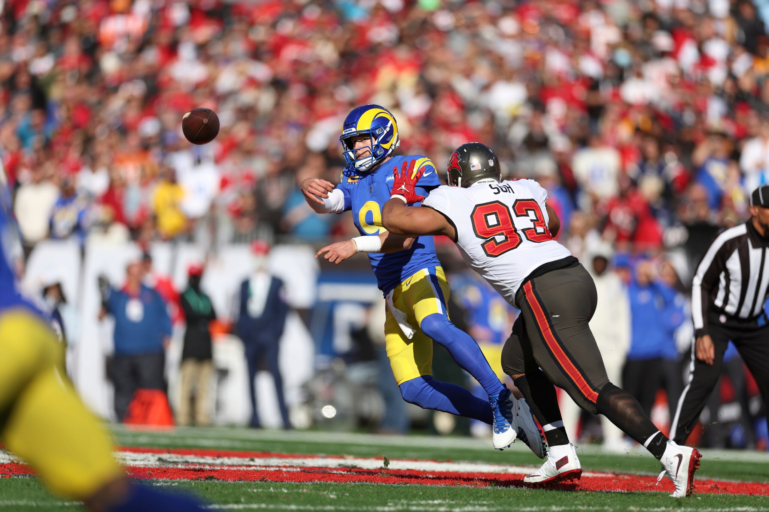 Football: NFL Playoffs: Los Angeles Rams QB Matthew Stafford (9) in action, passing vs Tampa Bay Buccaneers Ndamukong Suh (99) at Raymond James Stadium. Tampa, FL 1/23/2022 CREDIT: Simon Bruty (Photo by Simon Bruty/Sports Illustrated via Getty Images) (Set Number: X163913 TK1) Football: NFL Playoffs: Los Angeles Rams QB Matthew Stafford (9) in action, passing vs Tampa Bay Buccaneers Ndamukong Suh (99) at Raymond James Stadium. Tampa, FL 1/23/2022 CREDIT: Simon Bruty (Photo by Simon Bruty/Sports Illustrated via Getty Images) (Set Number: X163913 TK1)