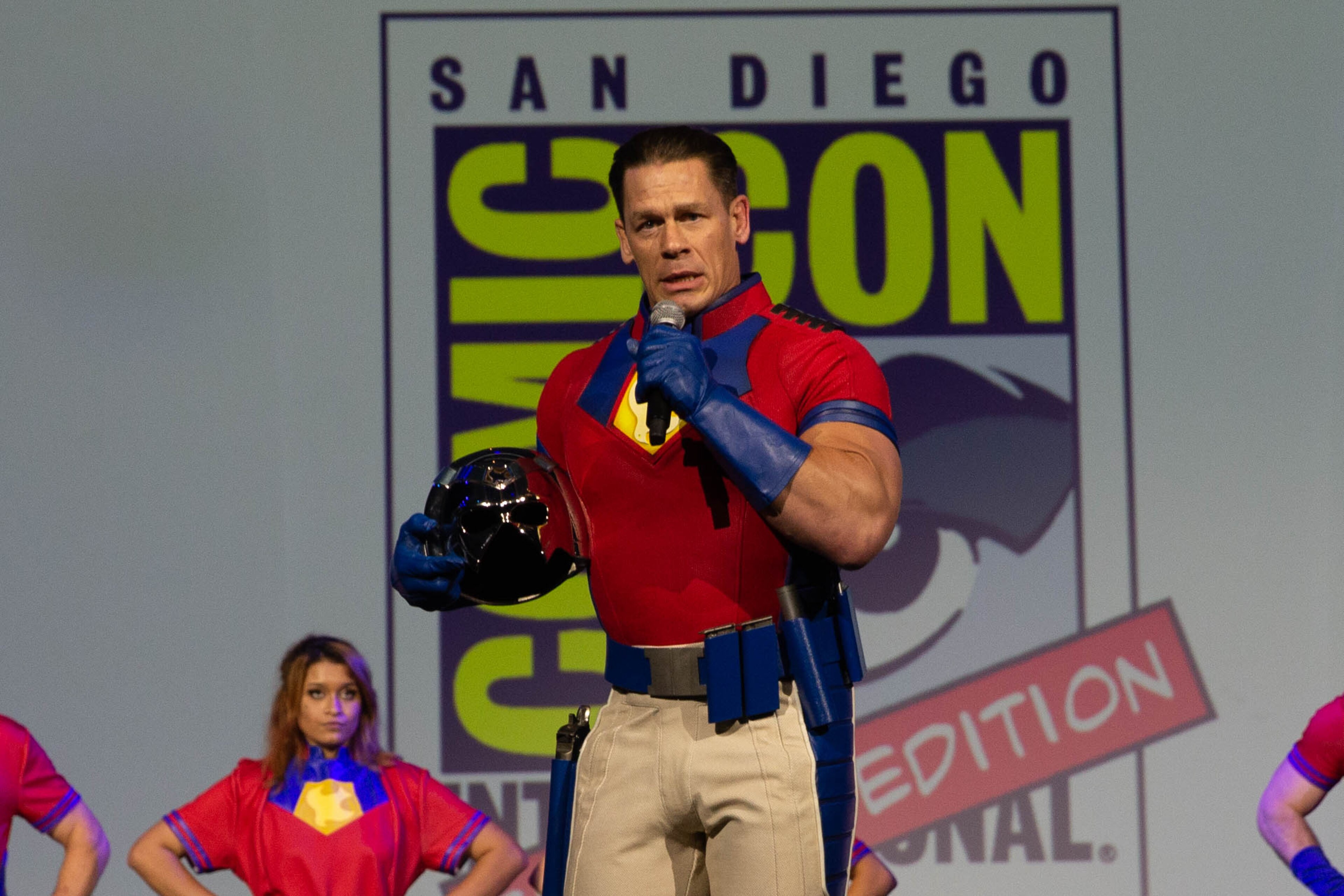SAN DIEGO, CA - NOVEMBER 27: Actor John Cena surprises fans dressed as his character from HBO Max New Series โPeacemakerโ during 2021 Comic-Con: Special Edition at the San Diego Convention Center on November 27, 2021 in San Diego, California. (Photo by Bill Watters/Getty Images) SAN DIEGO, CA - NOVEMBER 27: Actor John Cena surprises fans dressed as his character from HBO Max New Series โPeacemakerโ during 2021 Comic-Con: Special Edition at the San Diego Convention Center on November 27, 2021 in San Diego, California. (Photo by Bill Watters/Getty Images)