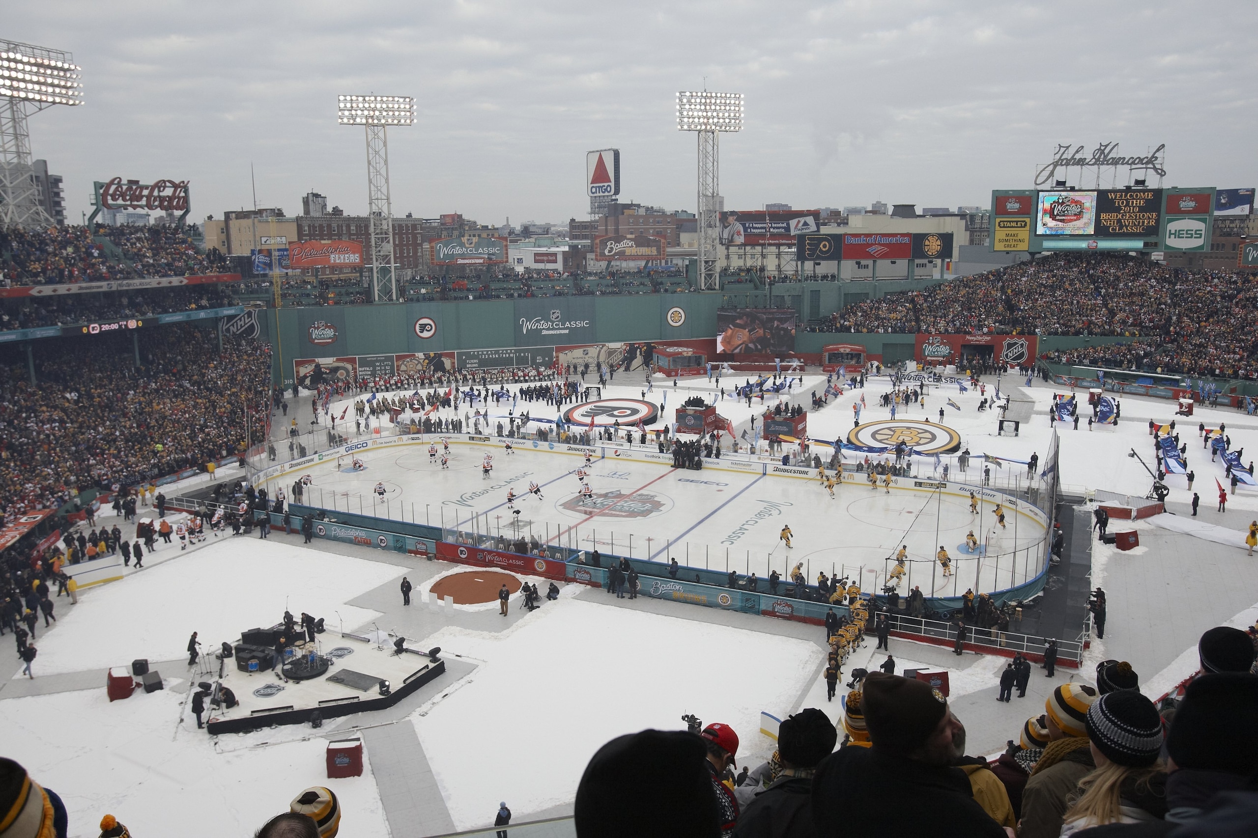 Hockey: NHL Winter Classic: Overall view of Boston Bruins vs Philadelphia Flyers game at Fenway Park. Boston, MA 1/1/2010 CREDIT: Damian Strohmeyer (Photo by Damian Strohmeyer /Sports Illustrated via Getty Images) (Set Number: X83392 TK1 R2 F7 ) Hockey: NHL Winter Classic: Overall view of Boston Bruins vs Philadelphia Flyers game at Fenway Park. Boston, MA 1/1/2010 CREDIT: Damian Strohmeyer (Photo by Damian Strohmeyer /Sports Illustrated via Getty Images) (Set Number: X83392 TK1 R2 F7 )