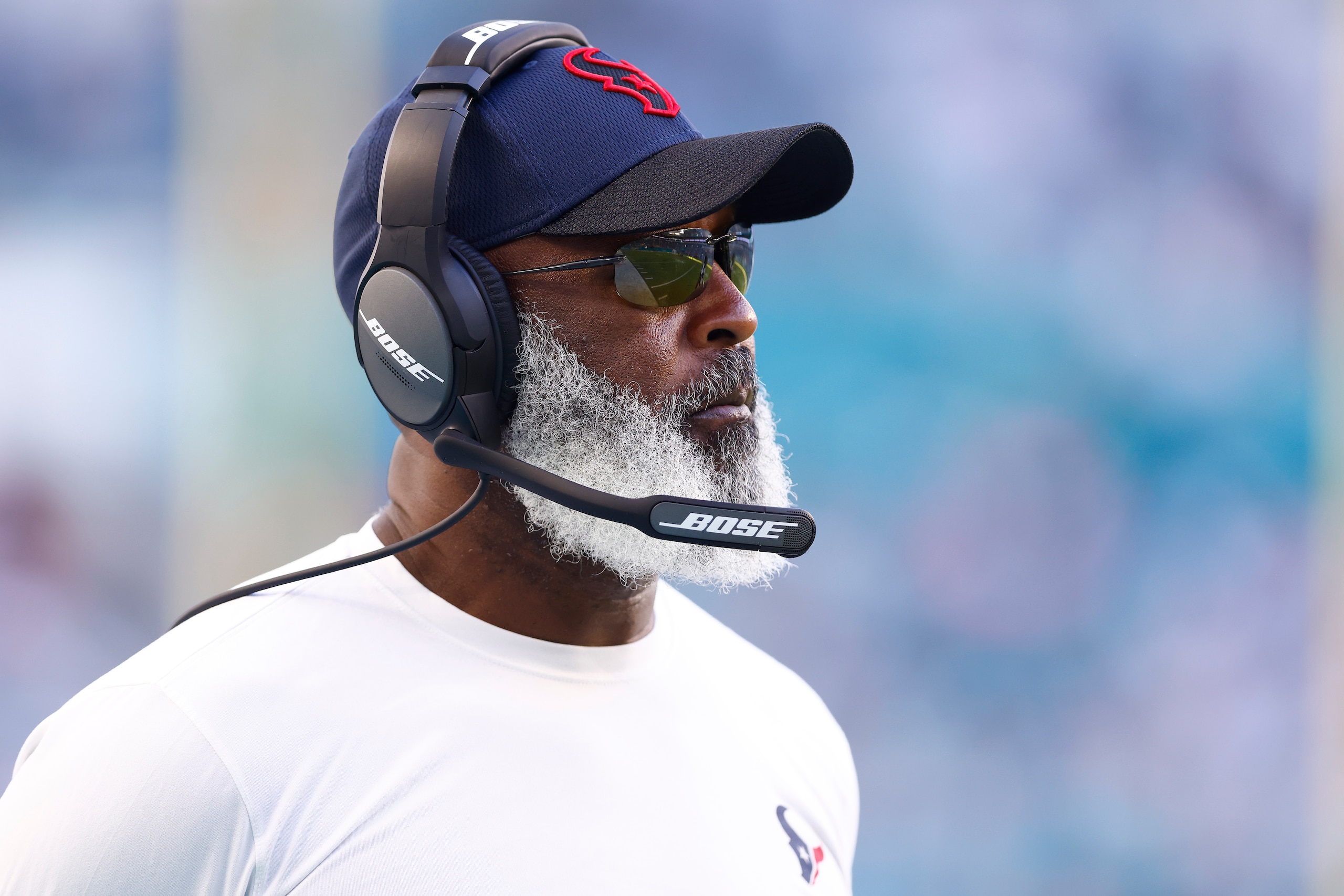 MIAMI GARDENS, FLORIDA - NOVEMBER 07: Defensive coordinator Lovie Smith of the Houston Texans looks on during the fourth quarter against the Miami Dolphins at Hard Rock Stadium on November 07, 2021 in Miami Gardens, Florida. (Photo by Michael Reaves/Getty Images)