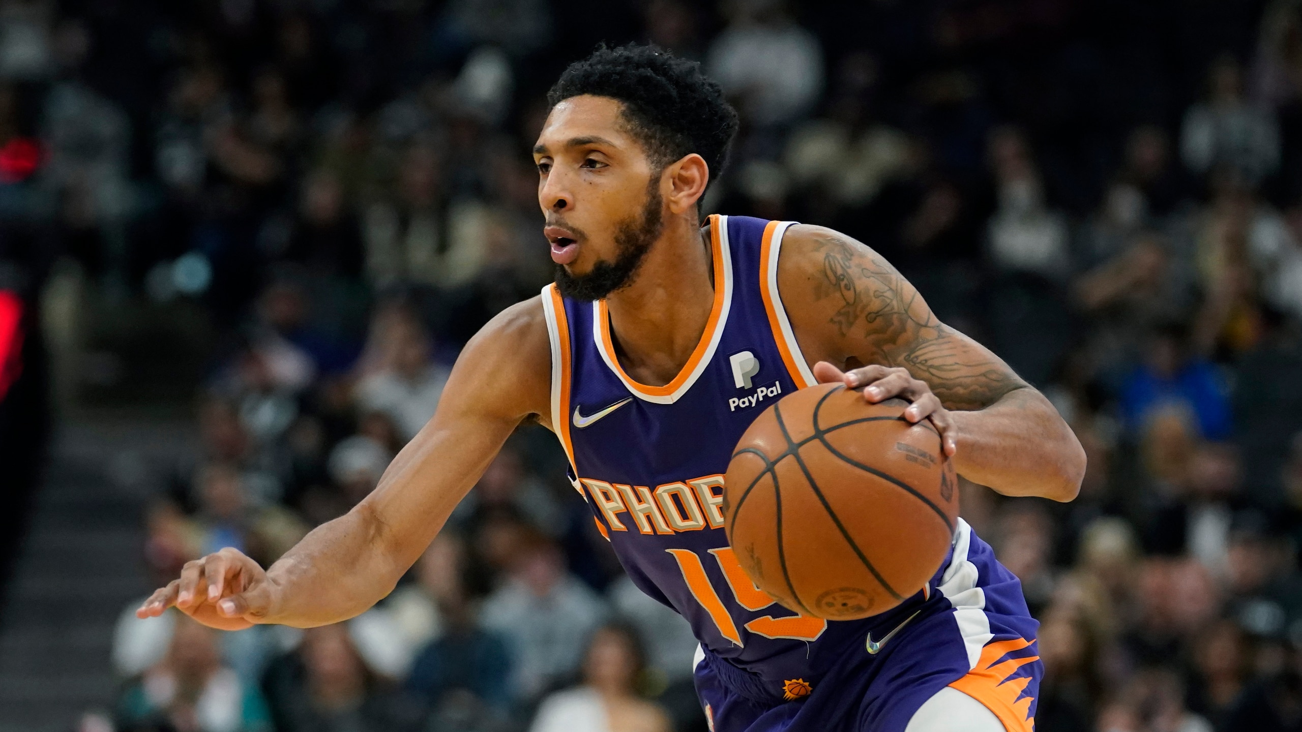 Phoenix Suns guard Cameron Payne (15) during the second half of an NBA basketball game against the San Antonio Spurs, Monday, Jan. 17, 2022, in San Antonio. (AP Photo/Eric Gay)