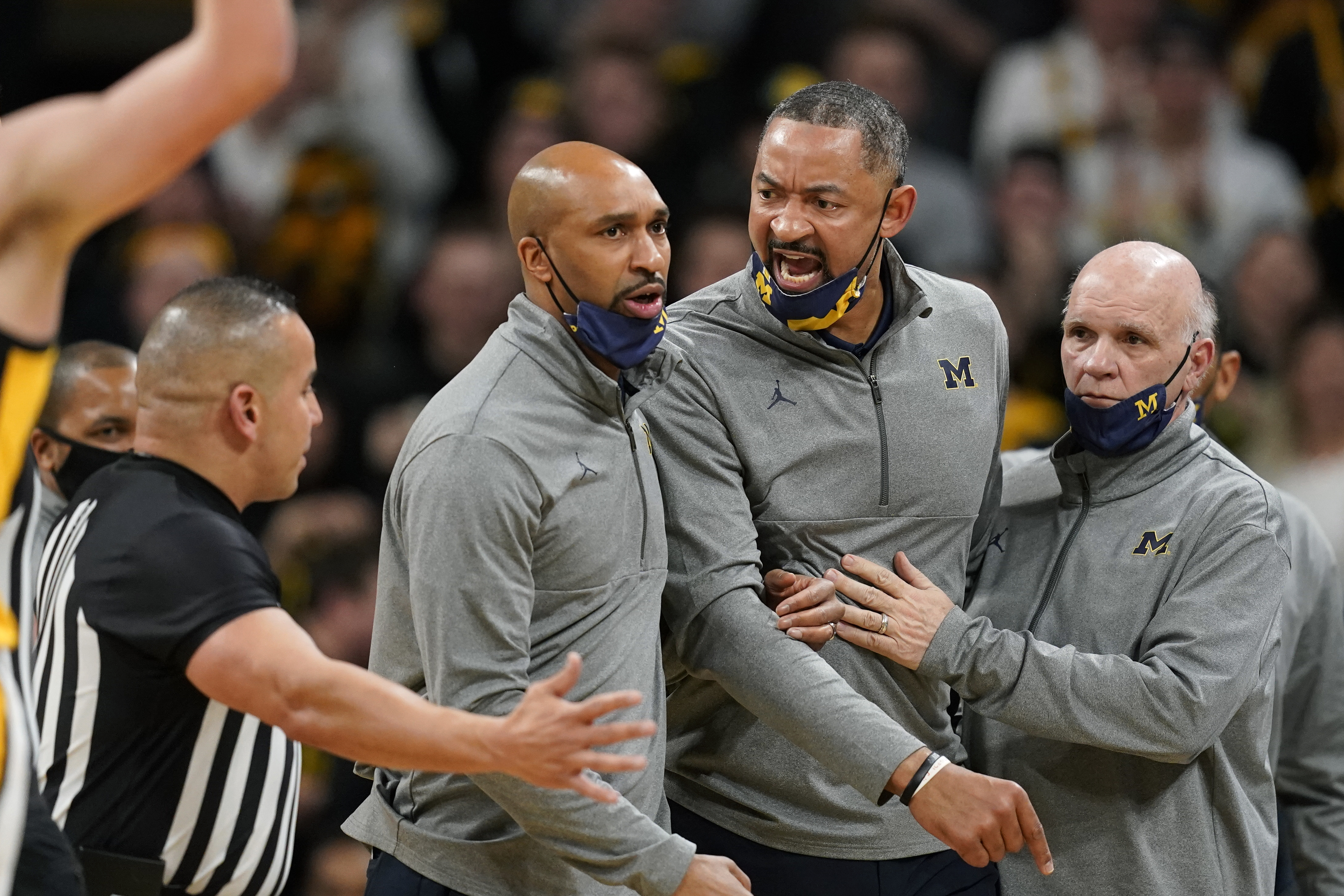 Michigan's Juwan Howard Suspended for Rest of Regular Season for Fight