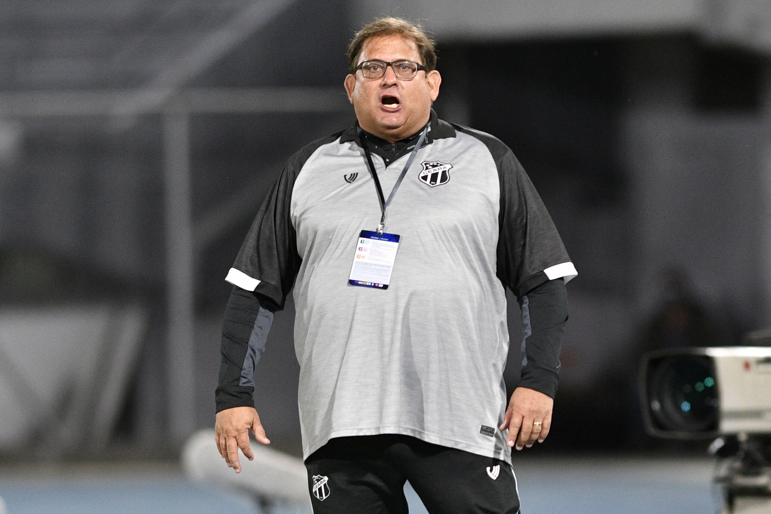 Brazil's Ceara coach Guto Ferreira gestures during the Copa Sudamericana football tournament group stage match against Bolivia's Jorge Wilstermann at the Felix Capriles stadium in Cochabamba, Bolivia, on May 27, 2021. (Photo by AIZAR RALDES / AFP) (Photo by AIZAR RALDES/AFP via Getty Images)