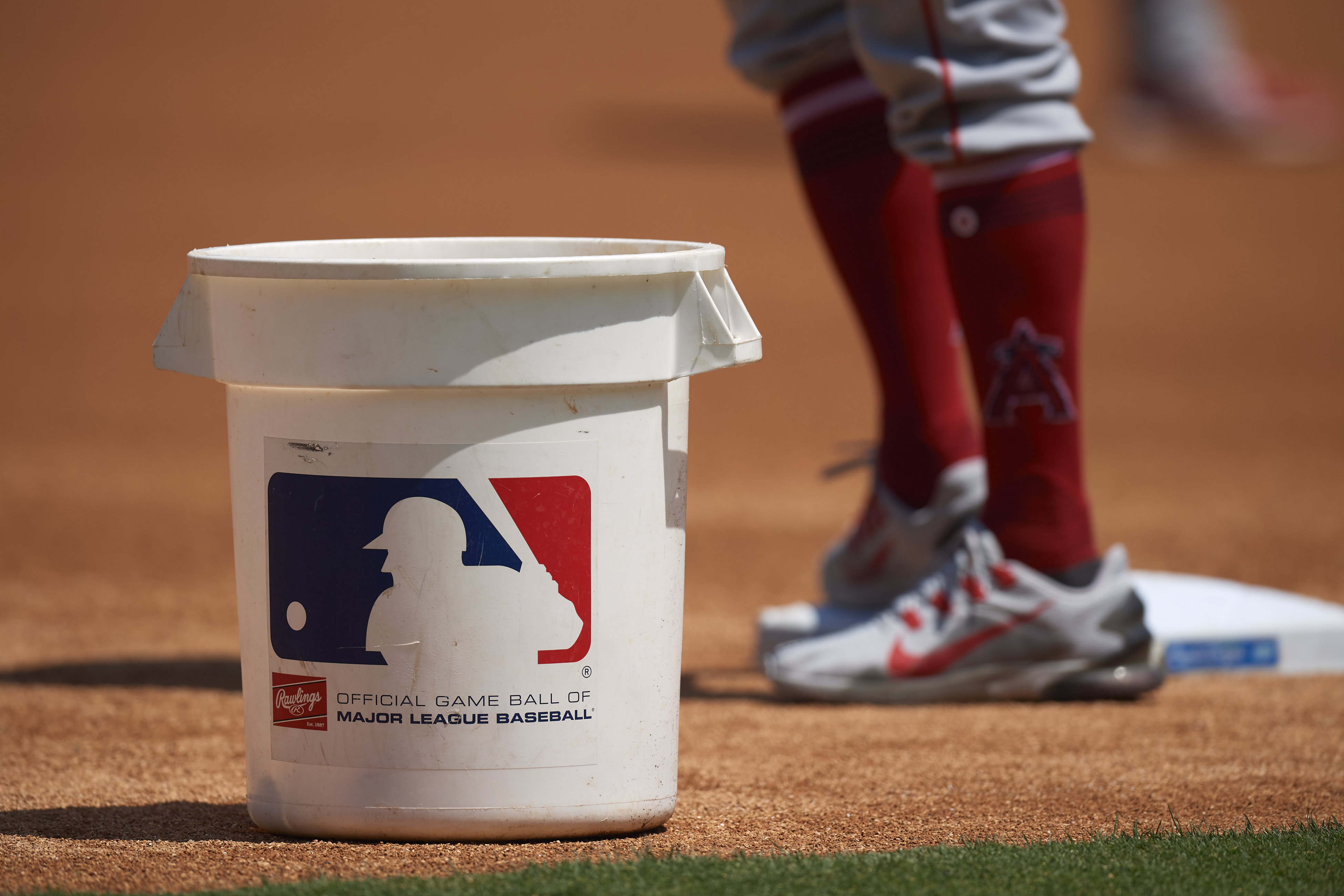 Report: MLB CBA Agreement 'Within Striking Distance'; Luxury Tax a Sticking Poin..
