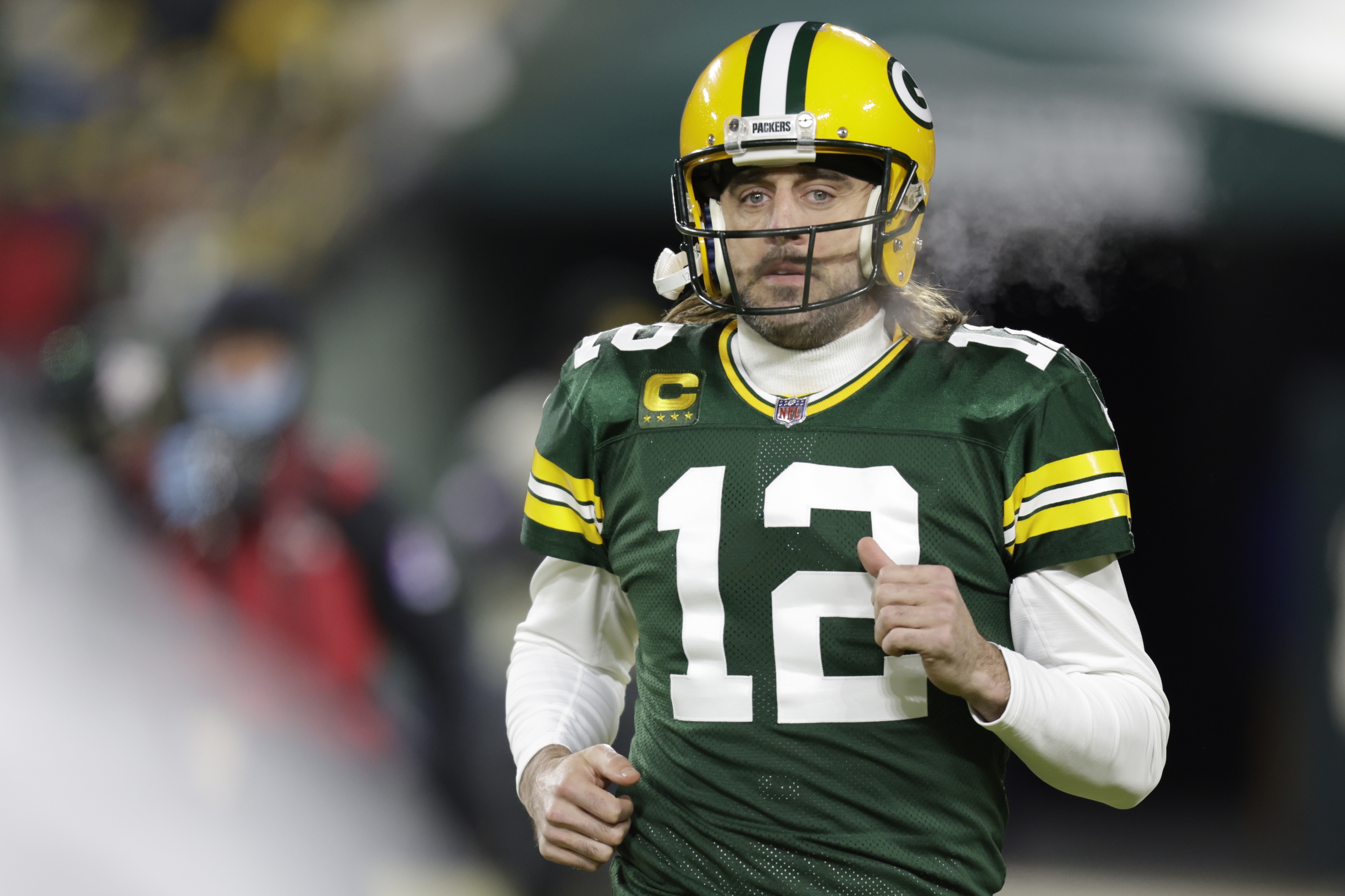 Aaron Rodgers Rumors: NFL Teams 'Remain Skeptical' That Packers Will Trade Star QB thumbnail