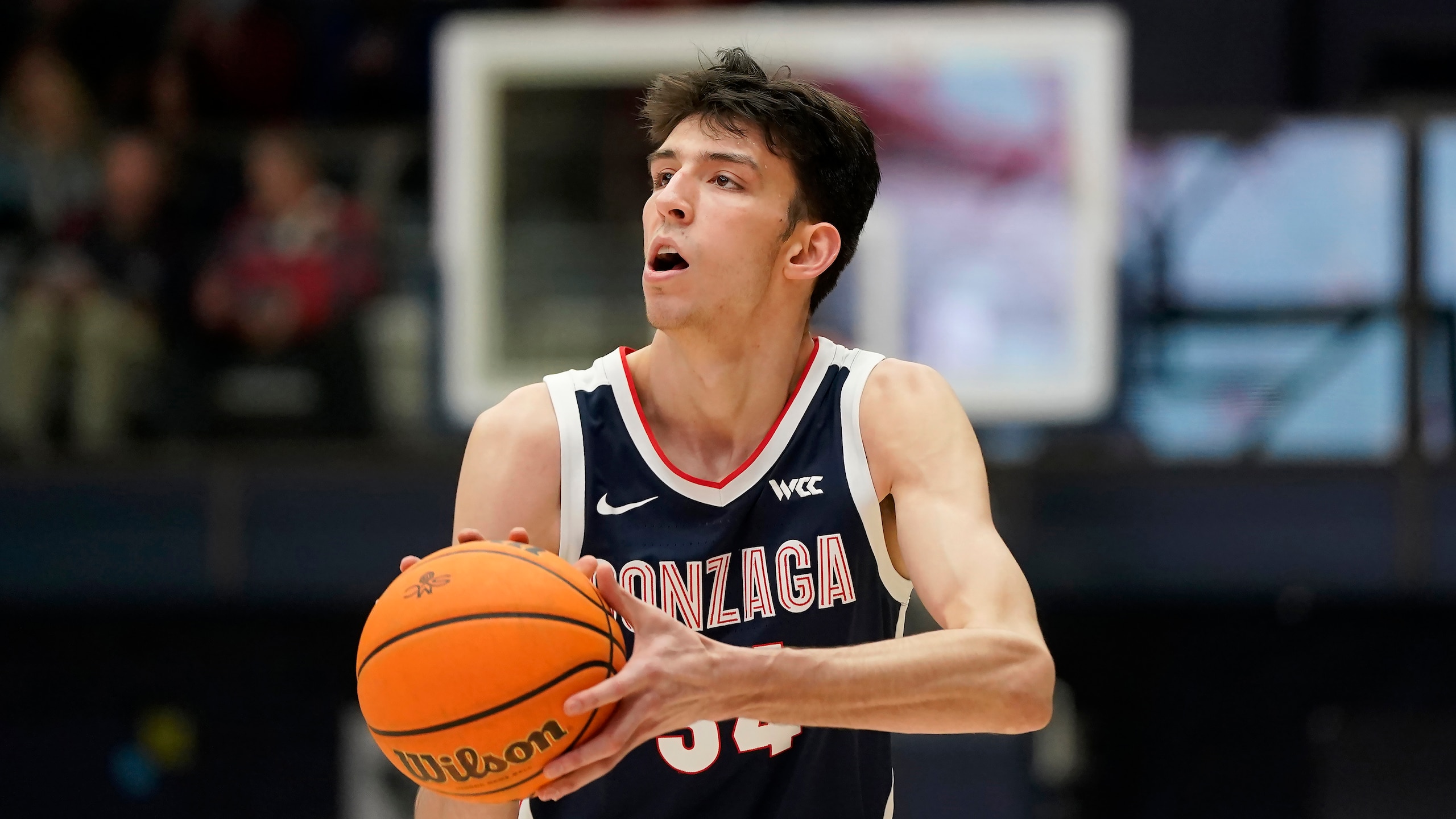 Gonzaga center Chet Holmgren before an NCAA college basketball game against Saint Mary's in Moraga, Calif., Saturday, Feb. 26, 2022. (AP Photo/Jeff Chiu)