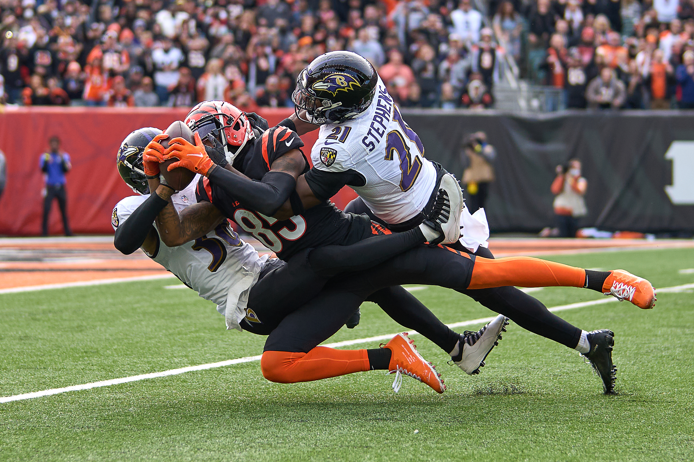 Should Giants sign Calais Campbell (for Wink Martindale reunion) after  Ravens release? 