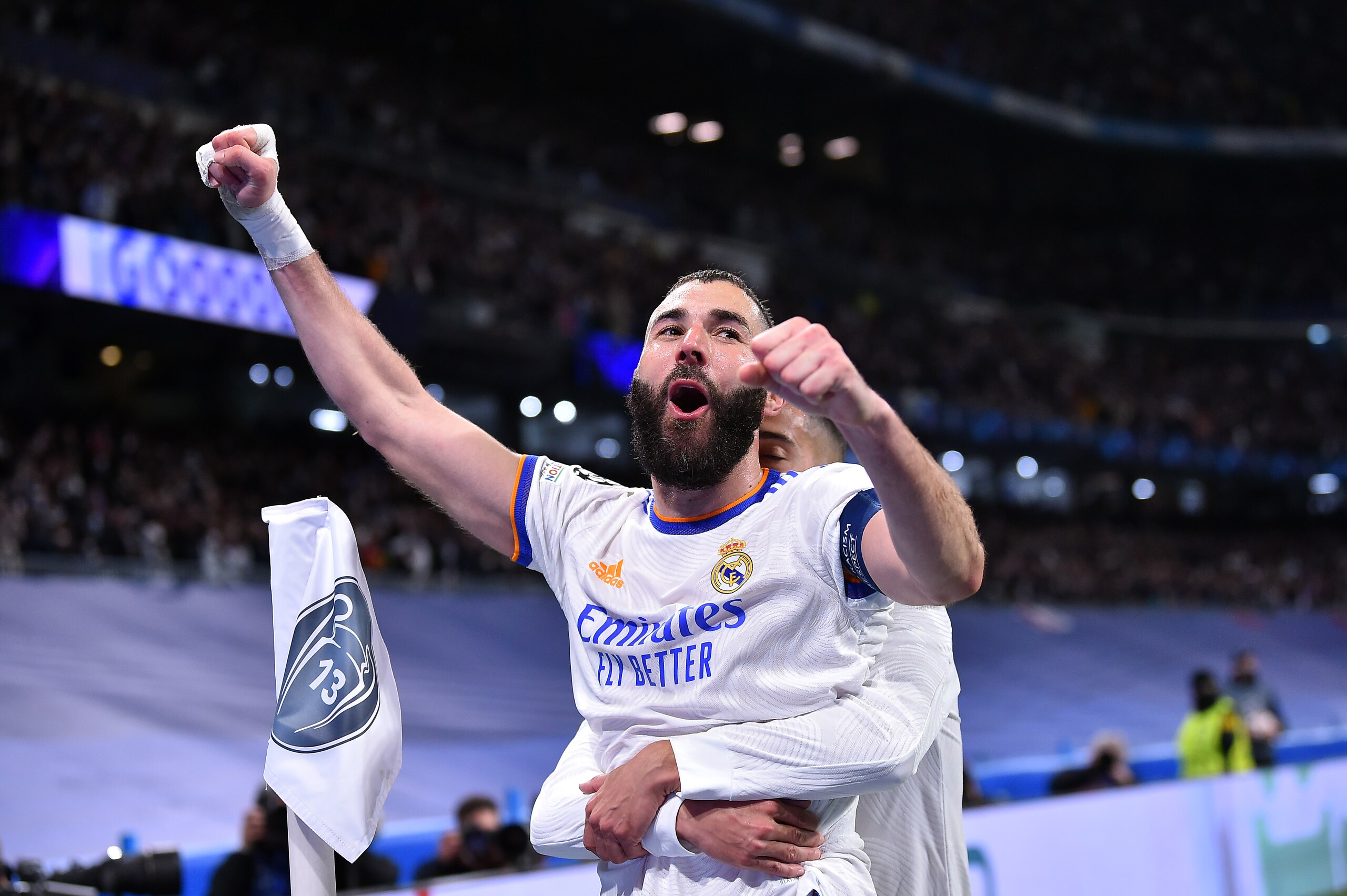 MADRID, SPAIN - MARCH 09: Karim Benzama of Real Madrid reacts after scoring during the UEFA Champions League Round Of Sixteen Leg Two match between Real Madrid and Paris Saint-Germain at Estadio Santiago Bernabeu on March 09, 2022 in Madrid, Spain. (Photo by Aurelien Meunier - PSG/PSG via Getty Images) MADRID, SPAIN - MARCH 09: Karim Benzama of Real Madrid reacts after scoring during the UEFA Champions League Round Of Sixteen Leg Two match between Real Madrid and Paris Saint-Germain at Estadio Santiago Bernabeu on March 09, 2022 in Madrid, Spain. (Photo by Aurelien Meunier - PSG/PSG via Getty Images)
