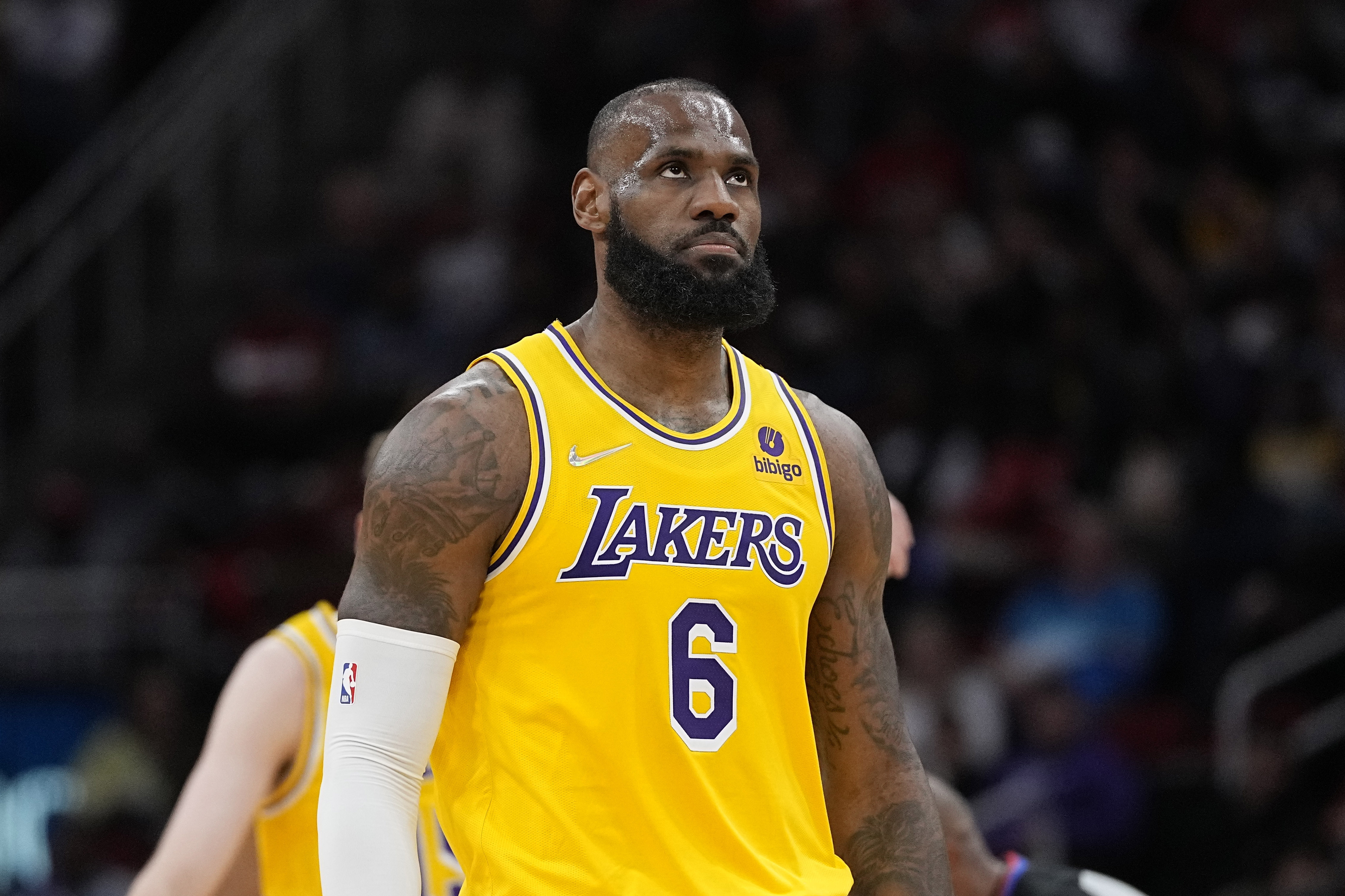 LeBron James says the Lakers have a very small margin of error this year thumbnail