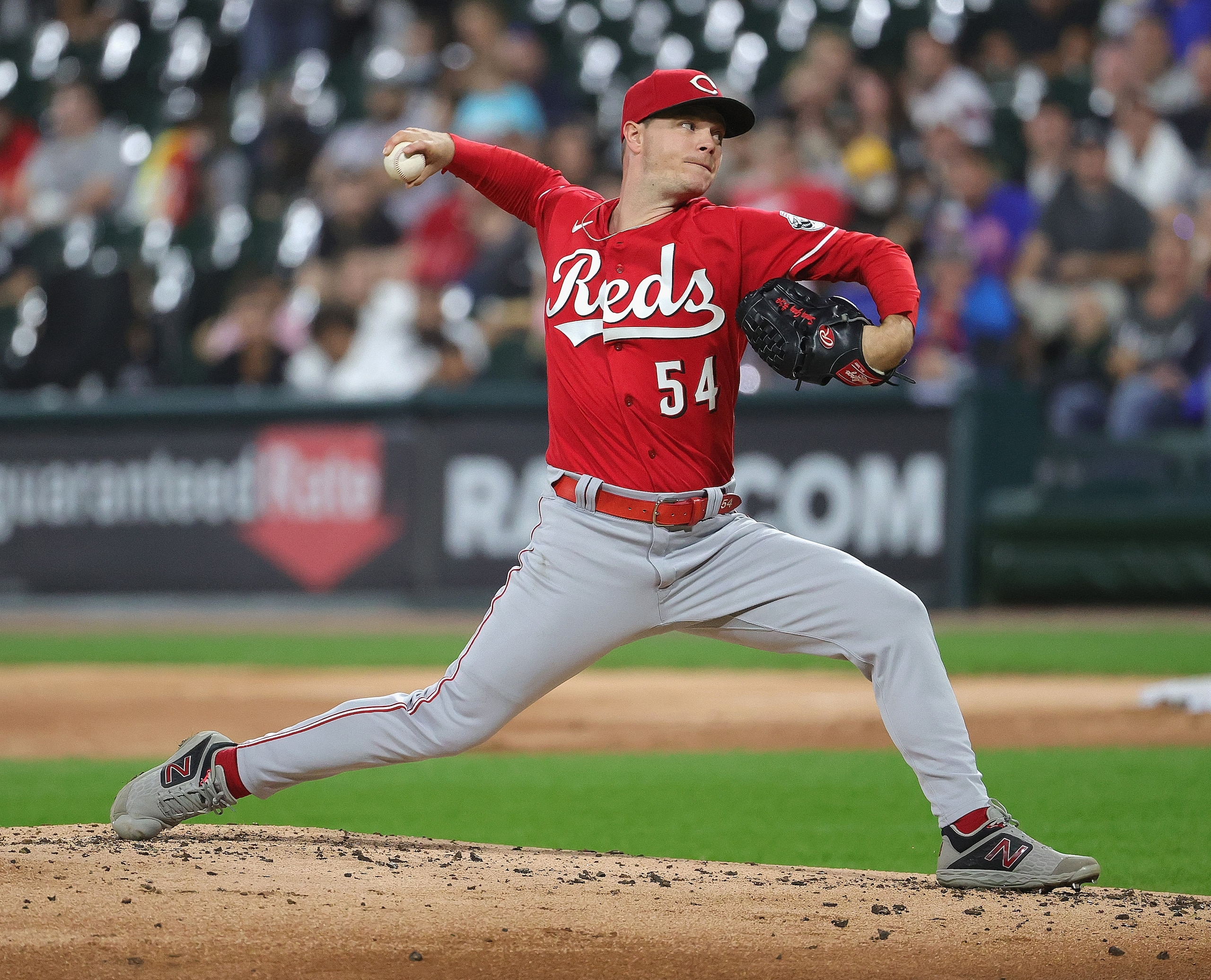 CHICAGO, ILLINOIS - SEPTEMBER 29: Starting pitcher Sonny Gray #54 of the Cincinnati Reds delivers the ball against the Chicago White Sox at Guaranteed Rate Field on September 29, 2021 in Chicago, Illinois. (Photo by Jonathan Daniel/Getty Images)