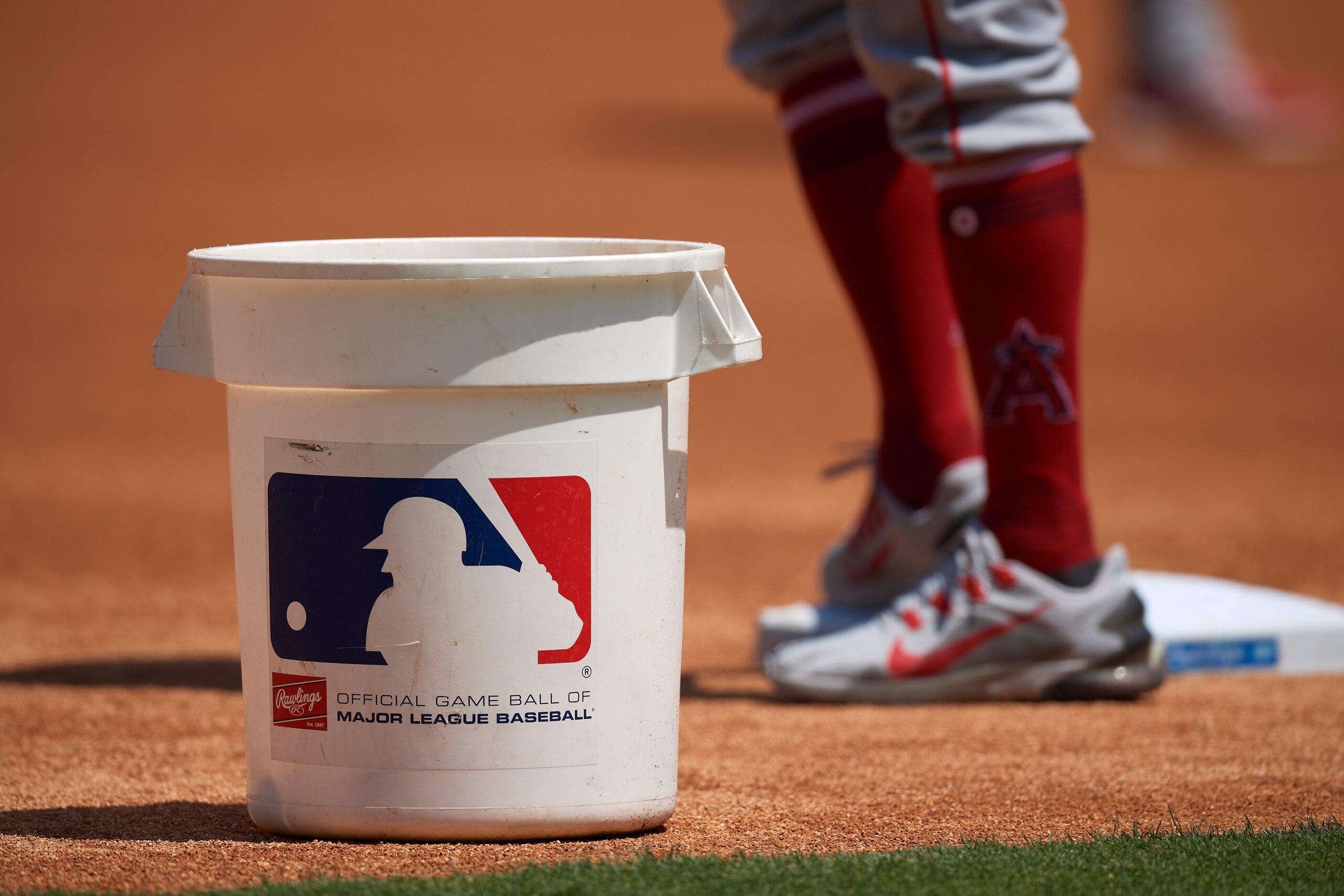 Baseball: View of buckey with MLB logo on field before Los Angeles Dodgers vs Los Angeles Angels game at Dodger Stadium. Equipment. Los Angeles, CA 8/8/2021 CREDIT: John W. McDonough (Photo by John W. McDonough/Sports Illustrated via Getty Images) (Set Number: X163760 TK1) Baseball: View of buckey with MLB logo on field before Los Angeles Dodgers vs Los Angeles Angels game at Dodger Stadium. Equipment. Los Angeles, CA 8/8/2021 CREDIT: John W. McDonough (Photo by John W. McDonough/Sports Illustrated via Getty Images) (Set Number: X163760 TK1)