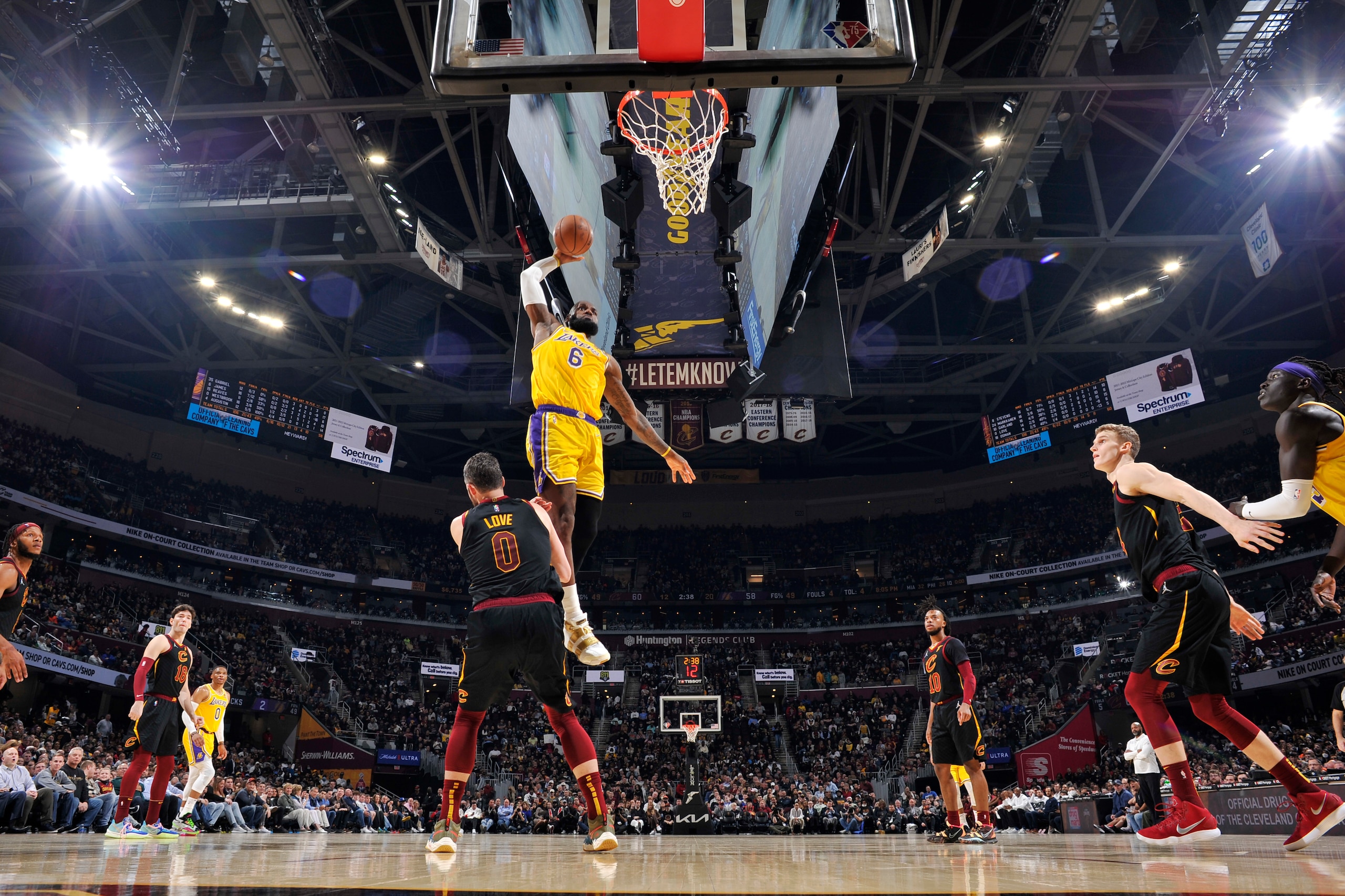 CLEVELAND, OH - MARCH 21: LeBron James #6 of the Los Angeles Lakers dunks the ball during the game against the Cleveland Cavaliers on March 21, 2022 at Rocket Mortgage FieldHouse in Cleveland, Ohio. NOTE TO USER: User expressly acknowledges and agrees that, by downloading and/or using this Photograph, user is consenting to the terms and conditions of the Getty Images License Agreement. Mandatory Copyright Notice: Copyright 2022 NBAE (Photo by David Liam Kyle/NBAE via Getty Images)