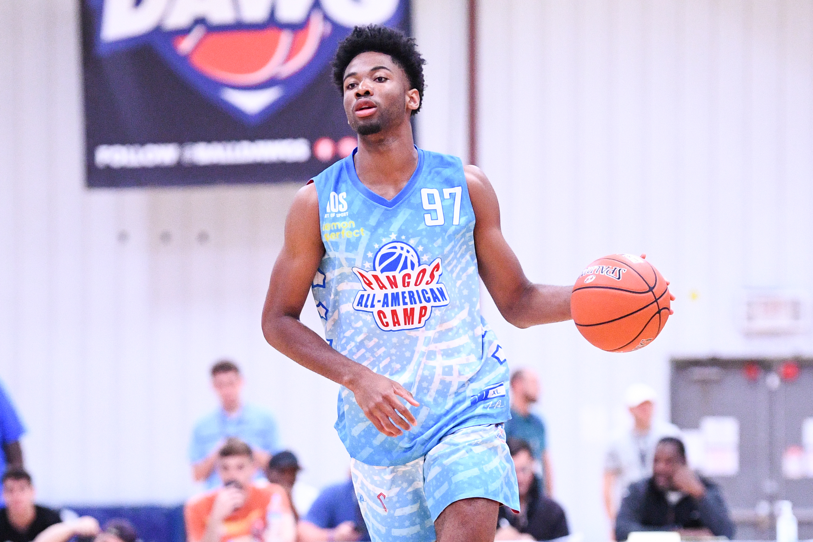 LAS VEGAS, NV - JUNE 08: Yohan Traore dribbles up the court during the Pangos All-American Camp on June 8, 2021 at the Tarkanian Basketball Academy in Las Vegas, NV. (Photo by Brian Rothmuller/Icon Sportswire via Getty Images)