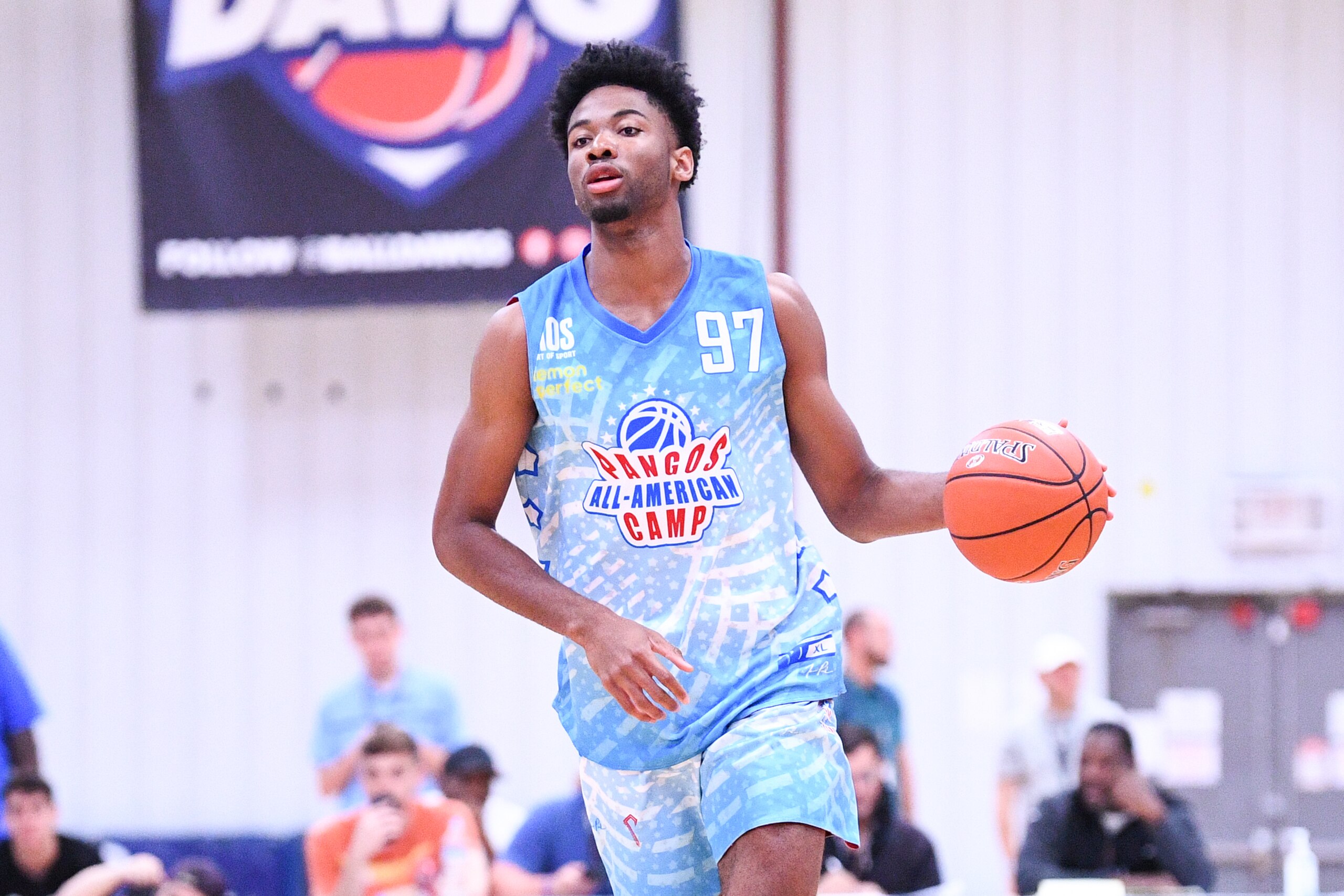 LAS VEGAS, NV - JUNE 08: Yohan Traore dribbles up the court during the Pangos All-American Camp on June 8, 2021 at the Tarkanian Basketball Academy in Las Vegas, NV. (Photo by Brian Rothmuller/Icon Sportswire via Getty Images)