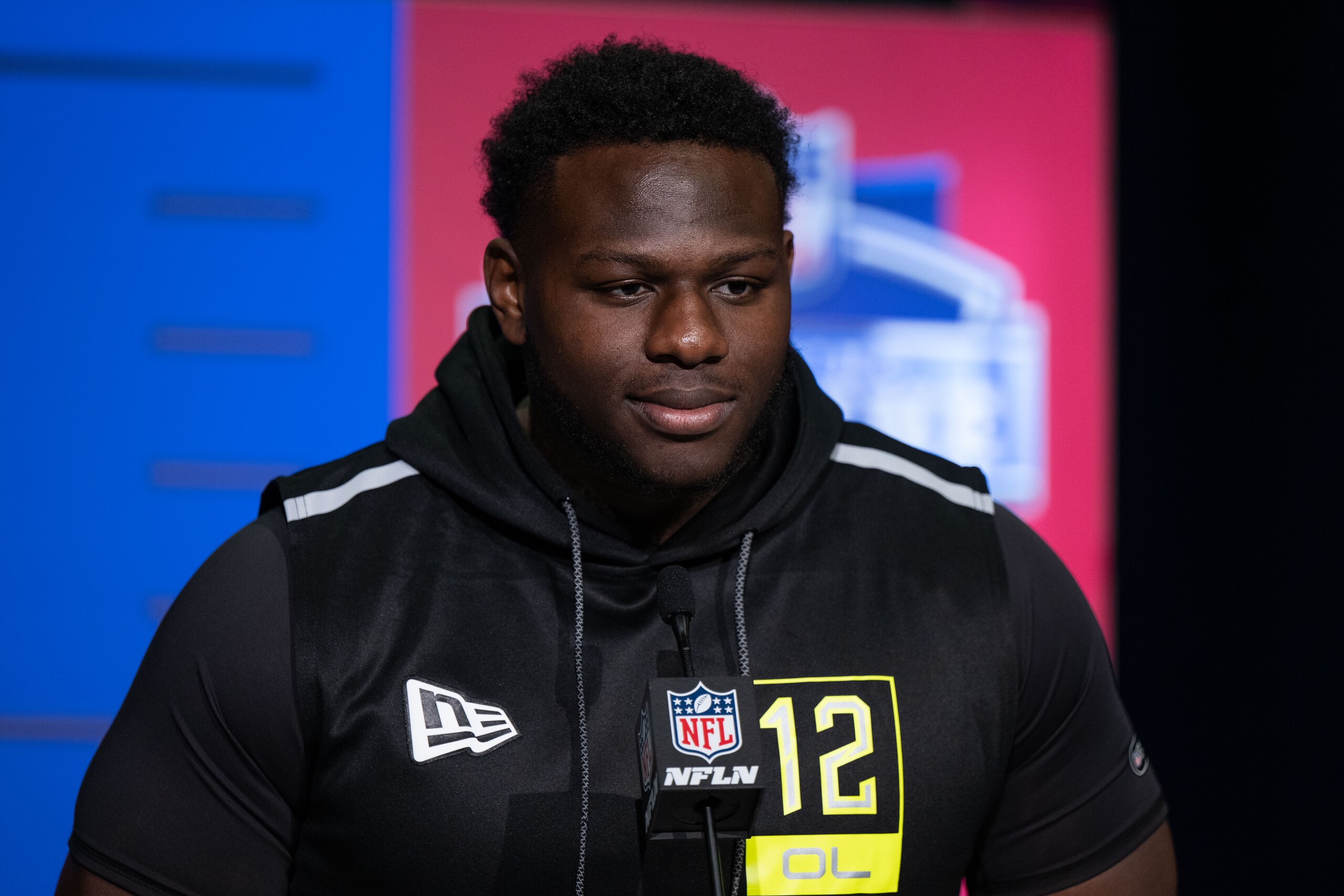 INDIANAPOLIS, IN - MARCH 03: N.C. State offensive lineman Ickey Ekwonu answers questions from the media during the NFL Scouting Combine on March 3, 2022, at the Indiana Convention Center in Indianapolis, IN. (Photo by Zach Bolinger/Icon Sportswire via Getty Images)