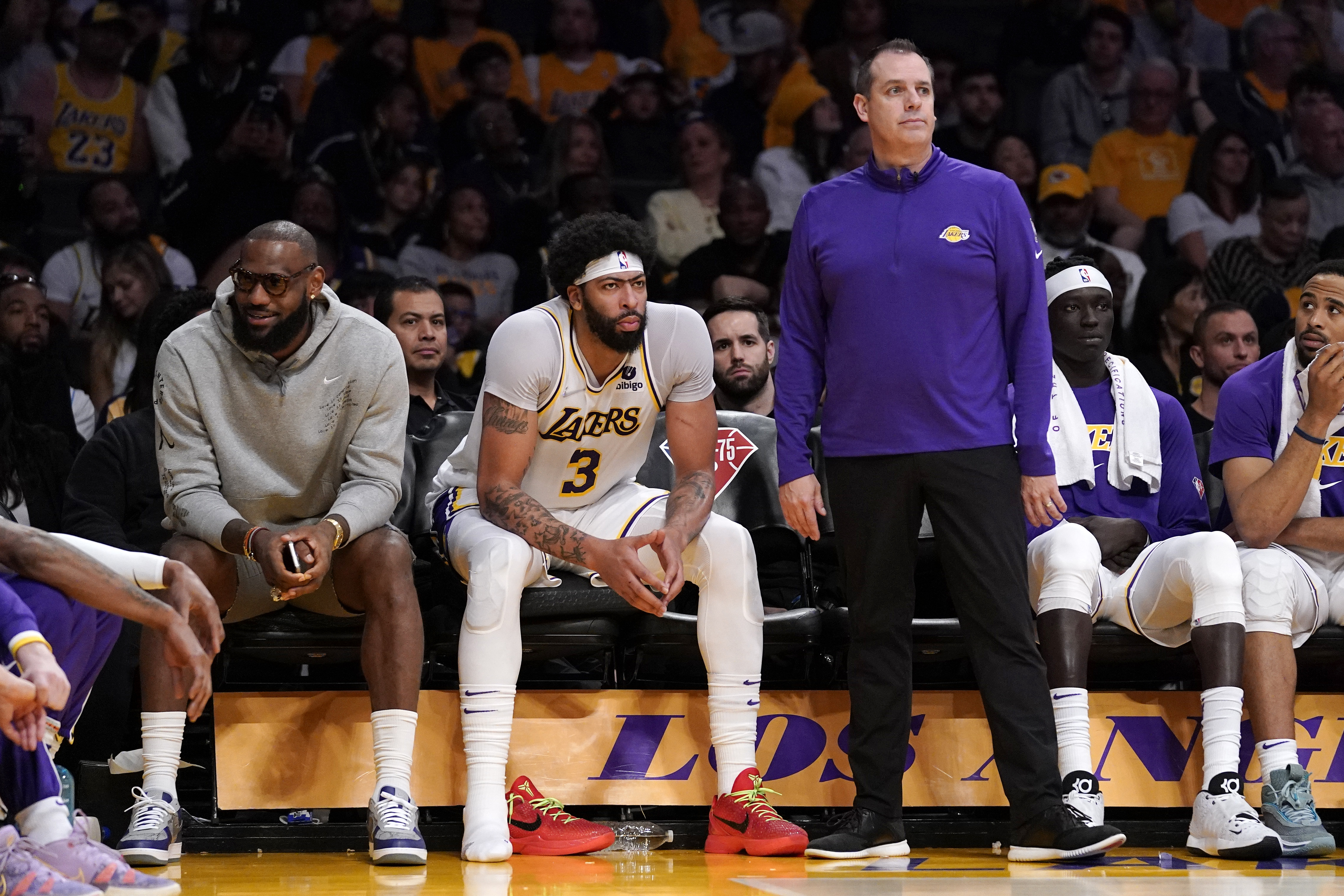 Lakers Rumors: LeBron James trades, L.A. blames Frank Vogel fo nba