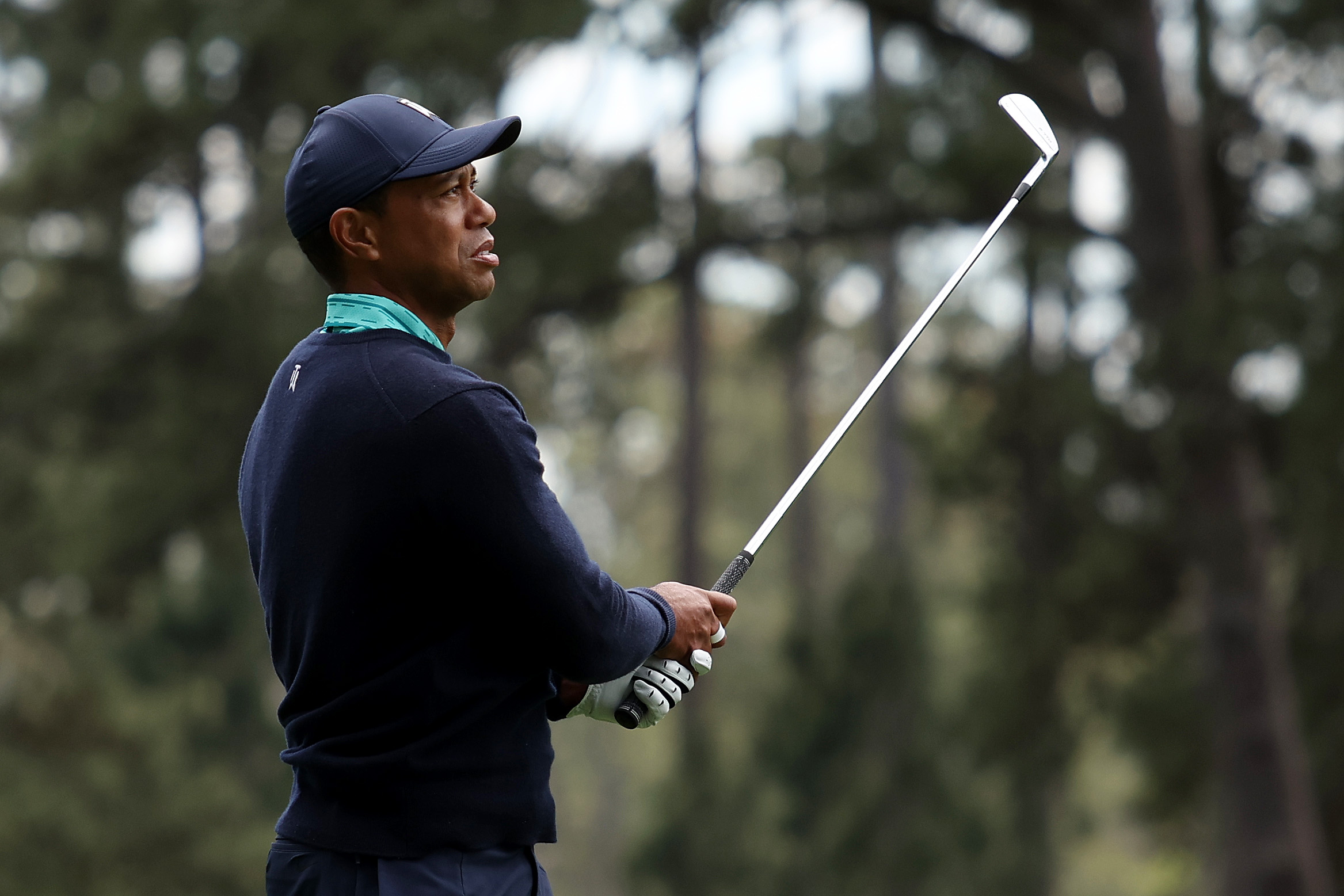 Tiger Woods Cards 2nd-Round 74 After Rocky Start, Makes Cut at 2022 Masters