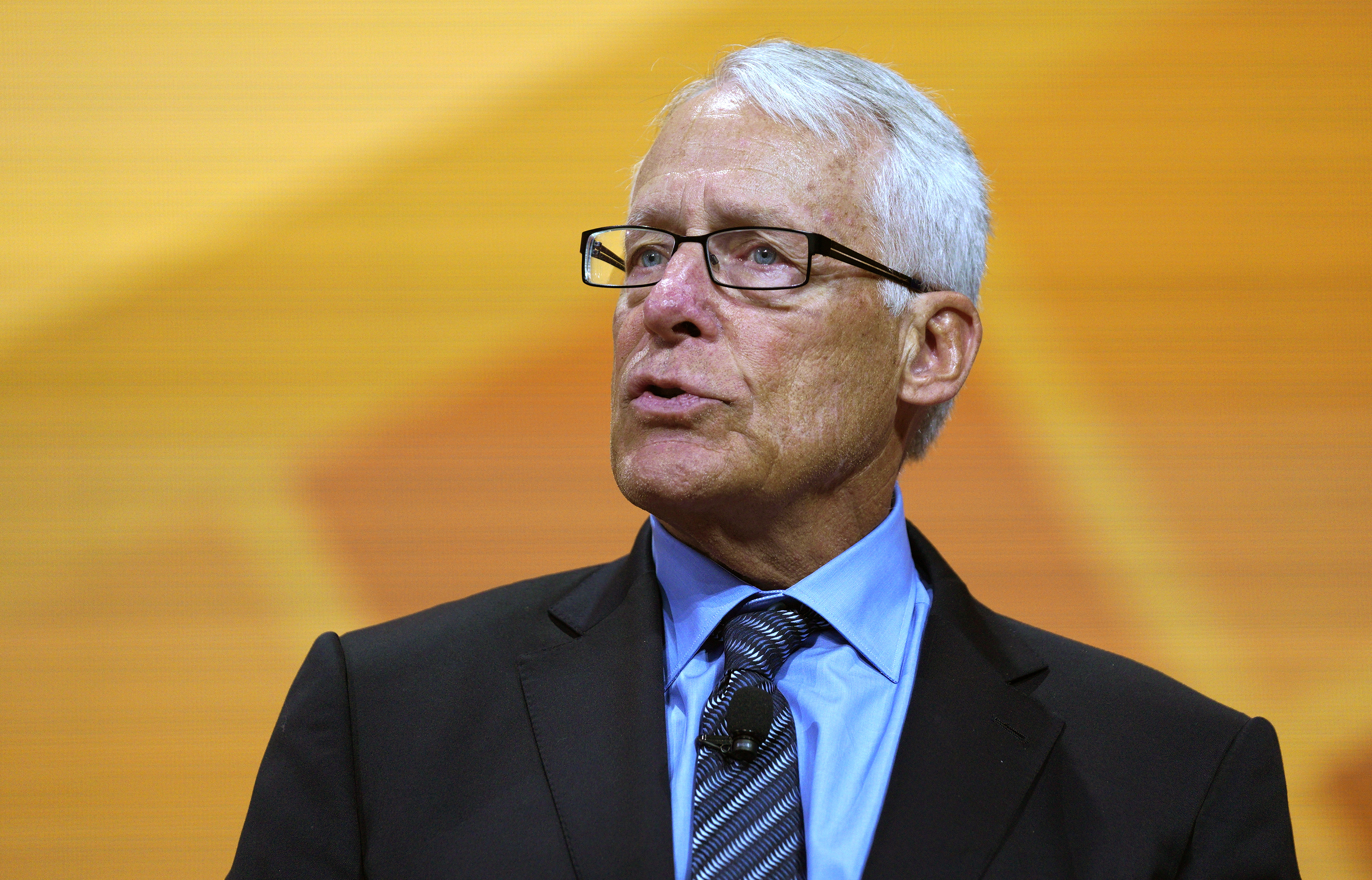 Walmart heir Rob Walton agrees to buy Broncos in record deal - Sentinel  Colorado