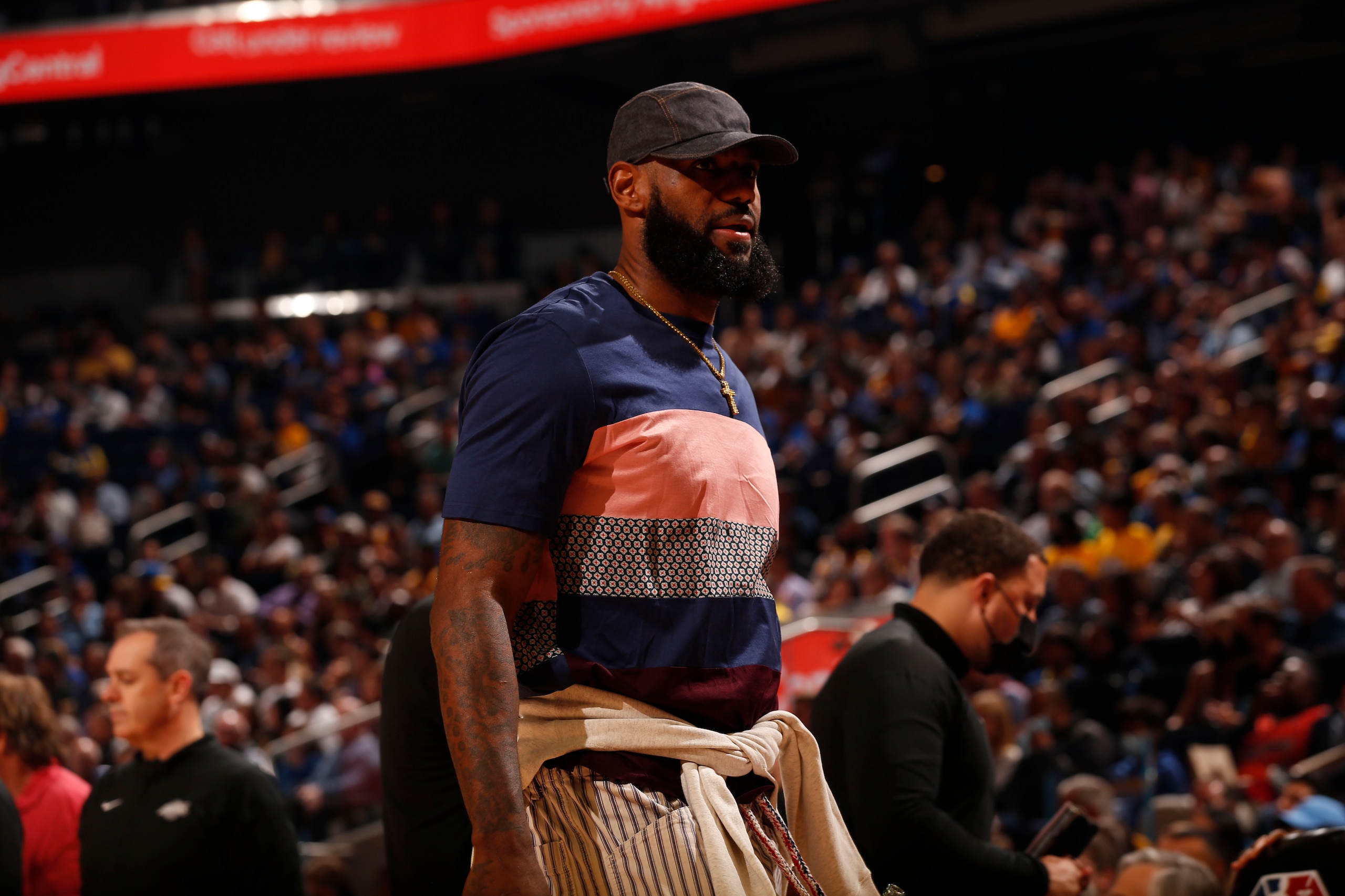SAN FRANCISCO, CA - APRIL 7: LeBron James #6 of the Los Angeles Lakers looks on during the game against the Golden State Warriors on April 7, 2022 at Chase Center in San Francisco, California. NOTE TO USER: User expressly acknowledges and agrees that, by downloading and or using this photograph, user is consenting to the terms and conditions of Getty Images License Agreement. Mandatory Copyright Notice: Copyright 2022 NBAE (Photo by Jed Jacobsohn/NBAE via Getty Images) SAN FRANCISCO, CA - APRIL 7: LeBron James #6 of the Los Angeles Lakers looks on during the game against the Golden State Warriors on April 7, 2022 at Chase Center in San Francisco, California. NOTE TO USER: User expressly acknowledges and agrees that, by downloading and or using this photograph, user is consenting to the terms and conditions of Getty Images License Agreement. Mandatory Copyright Notice: Copyright 2022 NBAE (Photo by Jed Jacobsohn/NBAE via Getty Images)