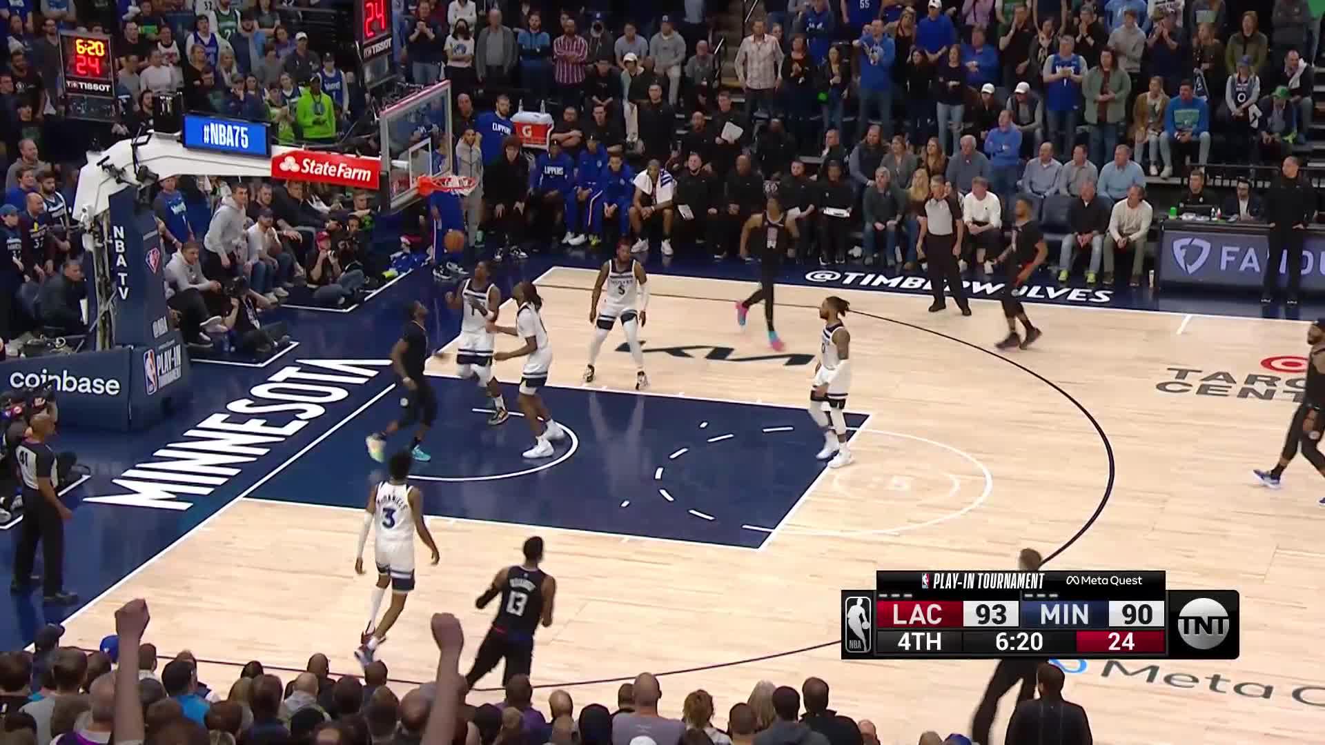 Clippers' Kawhi Leonard to Sit out vs. Thunder Due to Right Knee Injury