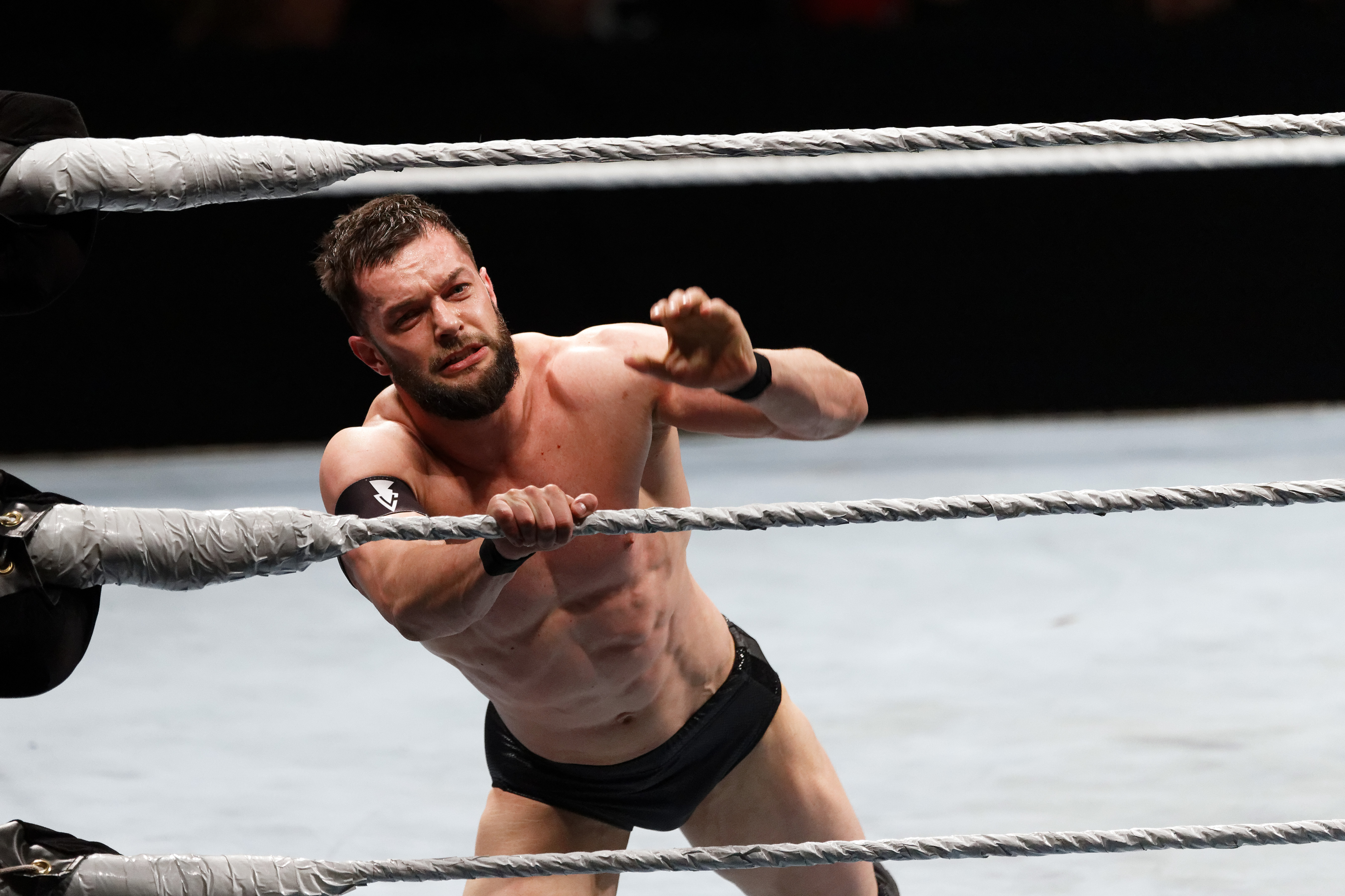 Austin Theory Defeats Finn Balor to Win U.S. Championship on WWE Raw thumbnail