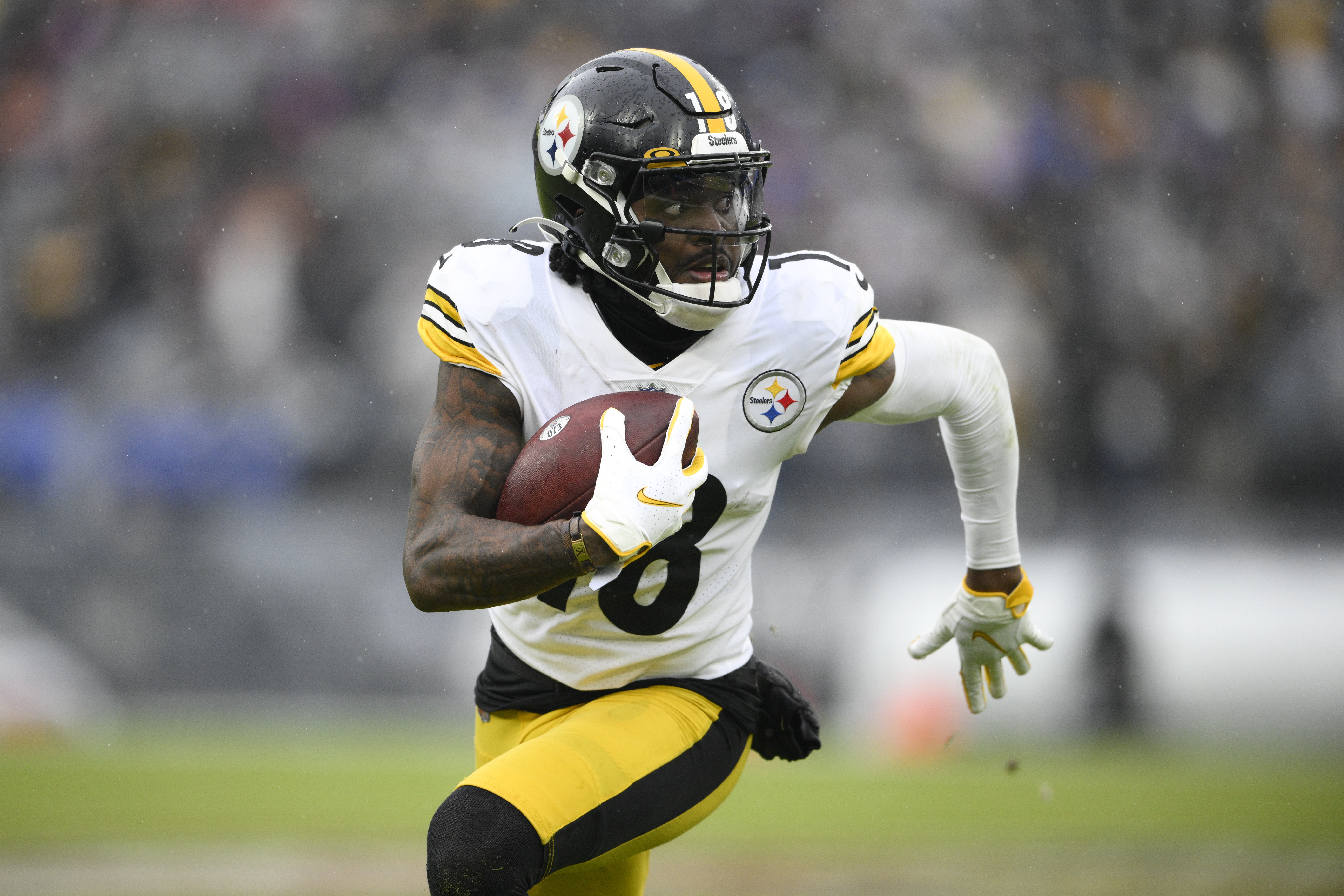 Pittsburgh Steelers WR Diontae Johnson has quietly become one of the NFL's  best wide receivers, NFL News, Rankings and Statistics